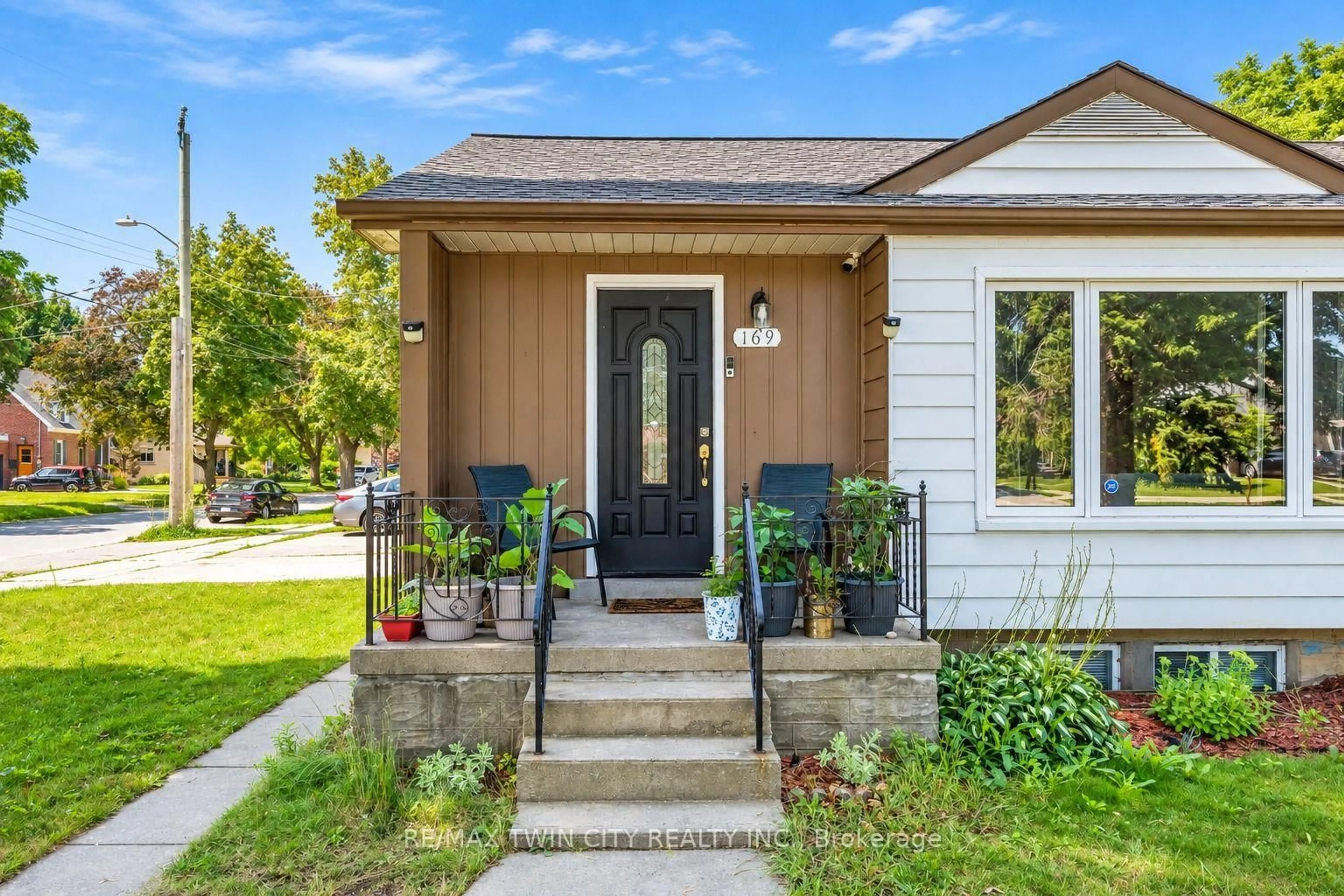 Home with brick exterior material, street for 169 Bruce St, Kitchener Ontario N2B 1Z2