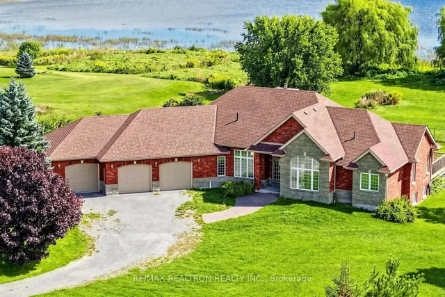 19305 Loyalist Pkwy, Prince Edward County 4