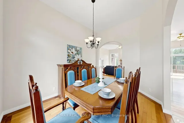 19305 Loyalist Pkwy, Prince Edward County 5