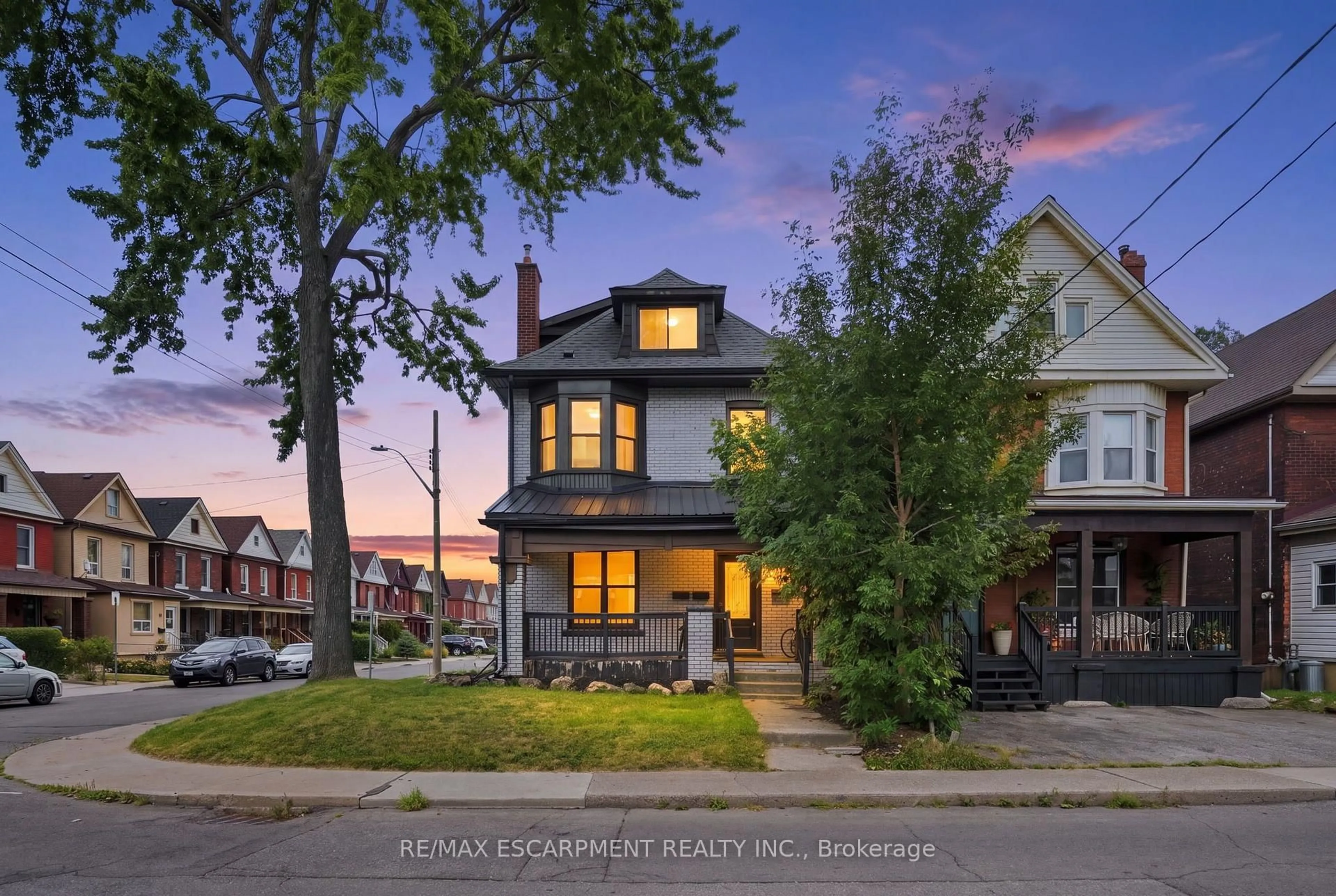 Home with brick exterior material, street for 106 BARNESDALE Ave, Hamilton Ontario L8L 6S5
