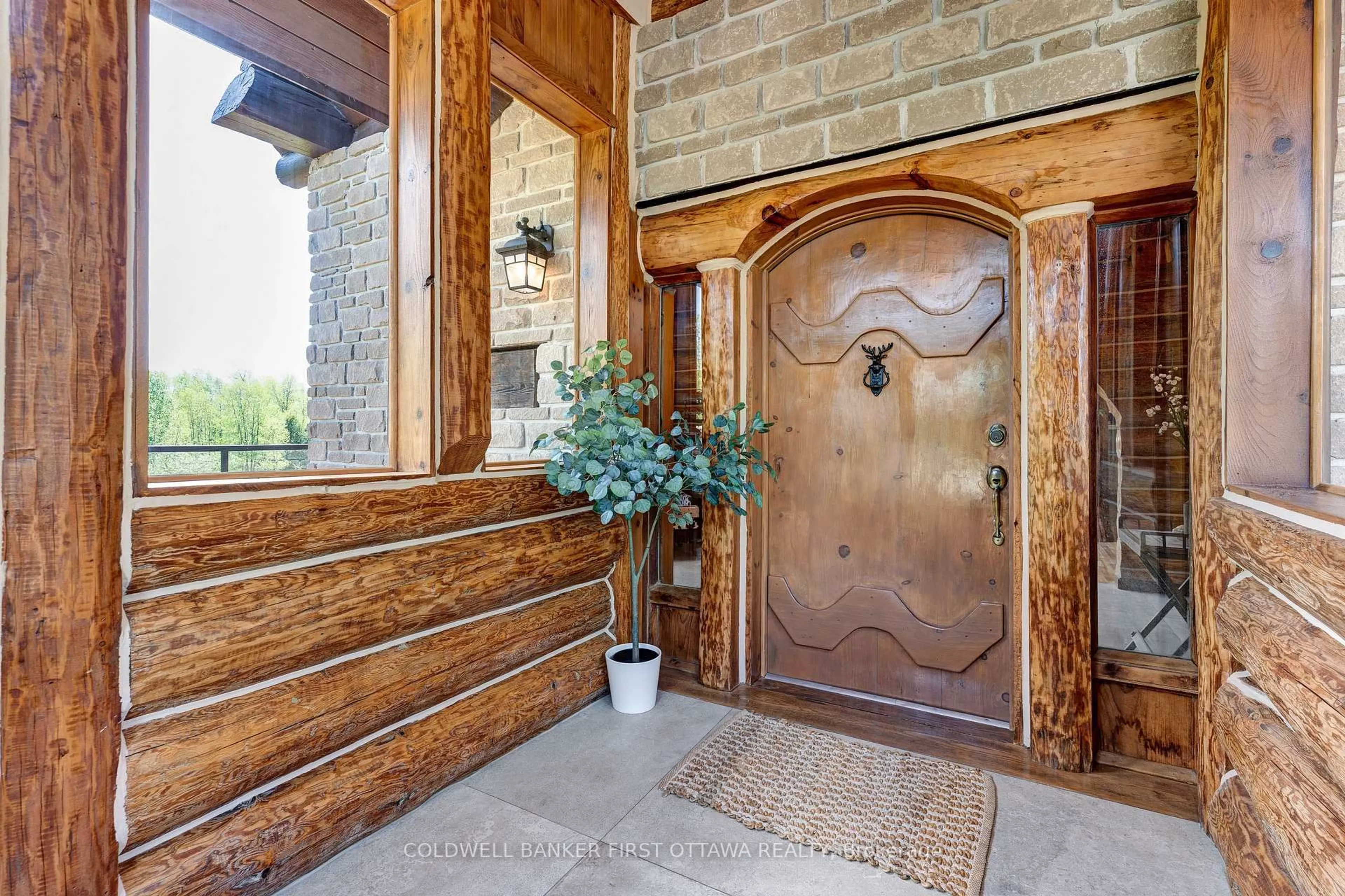 Indoor entryway for 19067 Highway 7, Perth Ontario K7H 3C6
