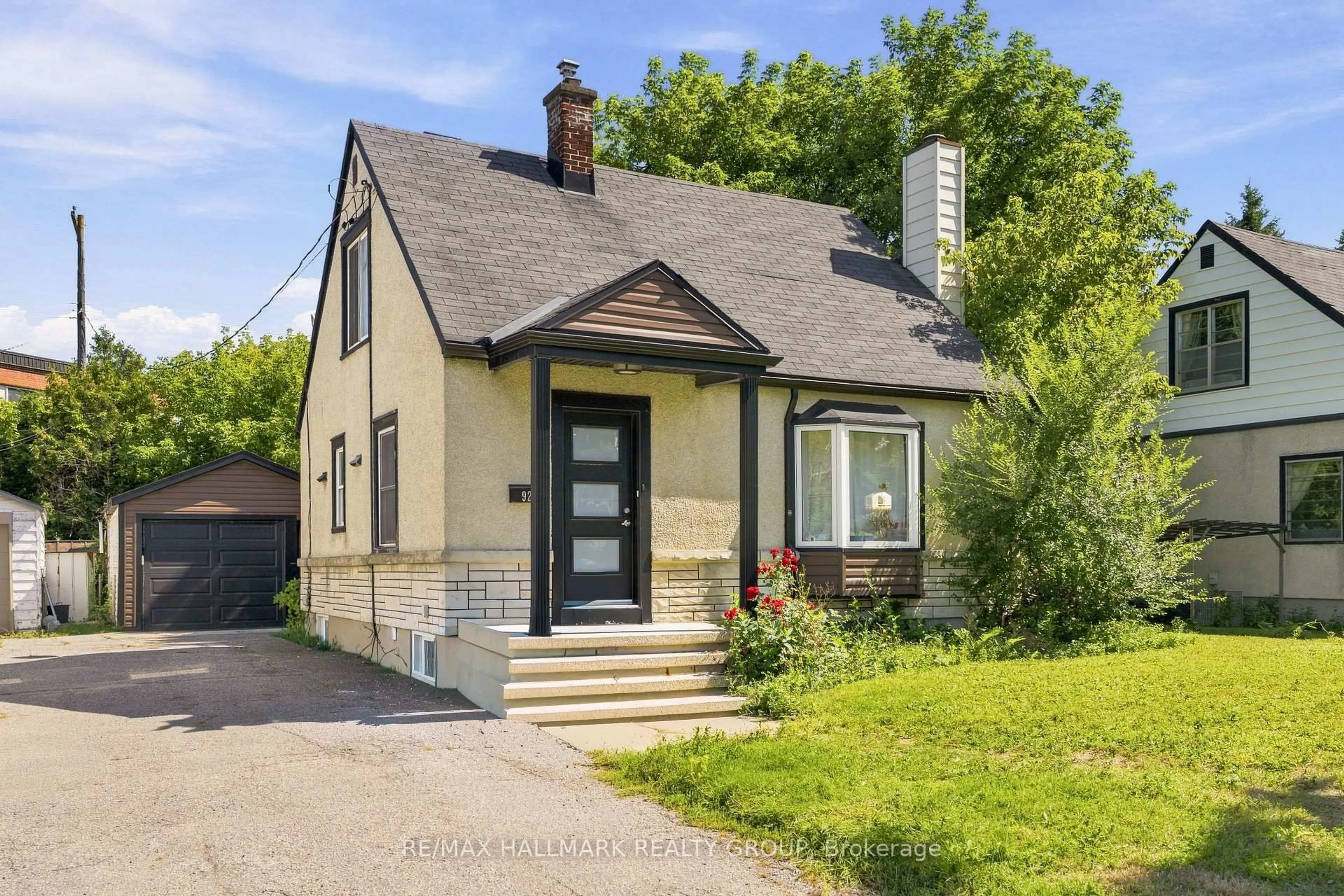 Home with brick exterior material, street for 929 Merivale Rd, Ottawa Ontario K1Z 5Z7