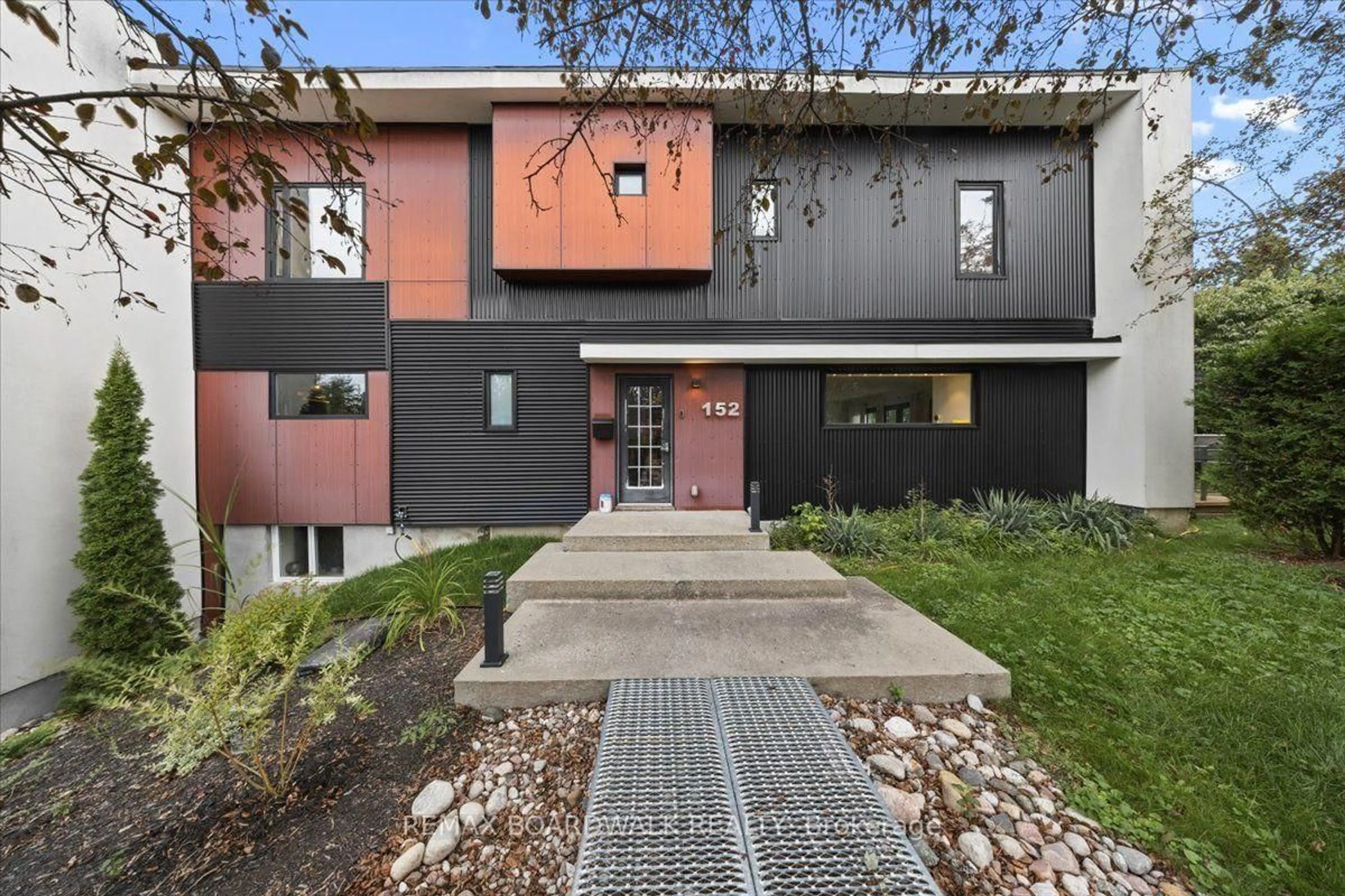 Home with brick exterior material, street for 152 Duford St, Ottawa Ontario K2L 6Z7