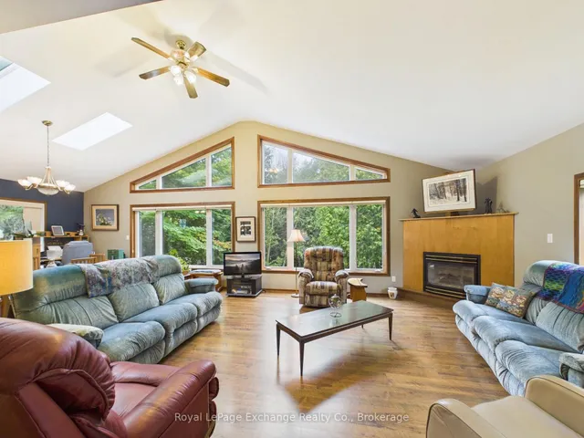 39 McConnell Dr, Kincardine 5