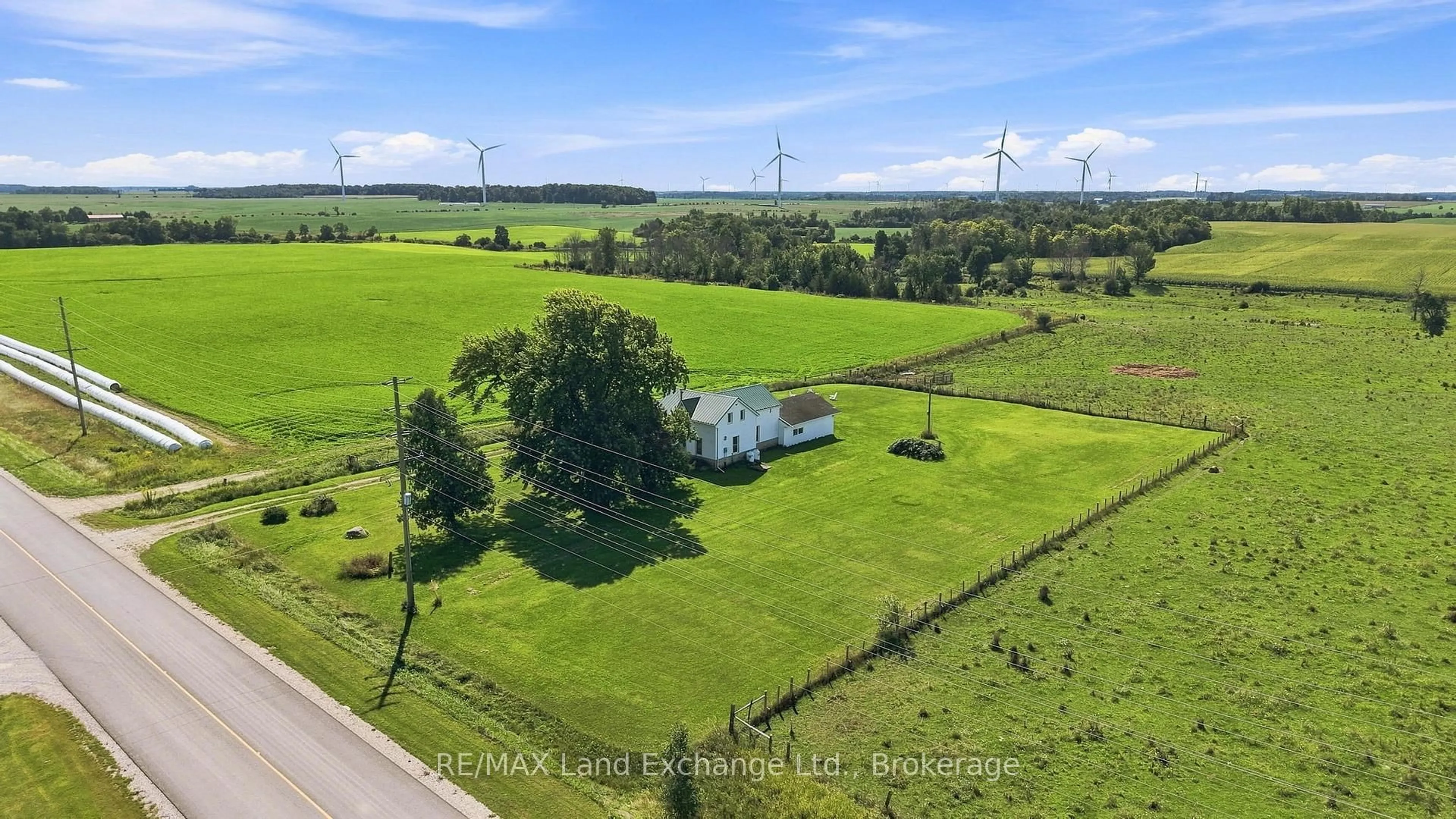 A pic from outside/outdoor area/front of a property/back of a property/a pic from drone, unknown for 1473 Bruce-Saugeen Townline, Kincardine Ontario N0H 2C5