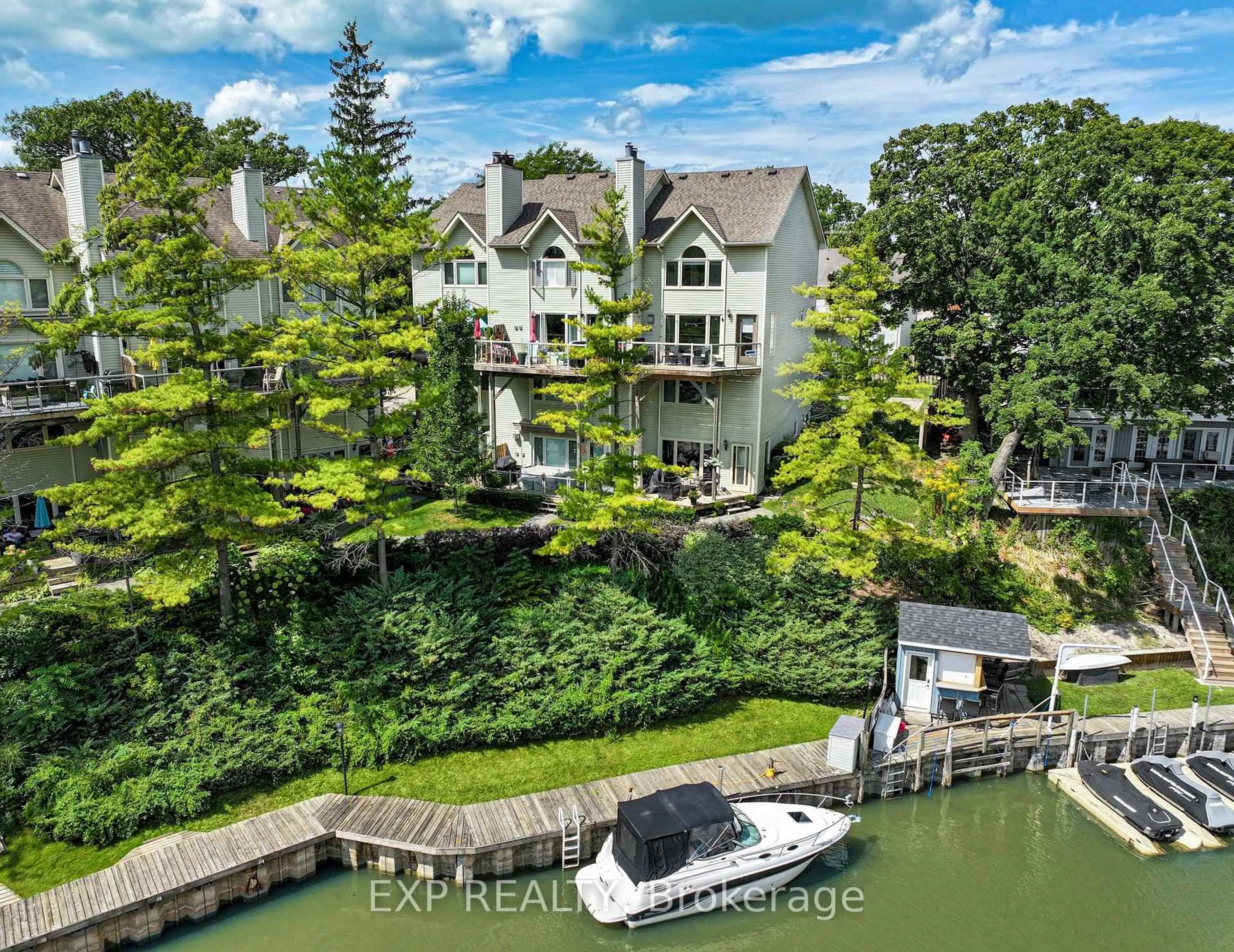 A pic from outside/outdoor area/front of a property/back of a property/a pic from drone, water/lake/river/ocean view for 40 Ontario St #4, Lambton Shores Ontario N0M 1T0