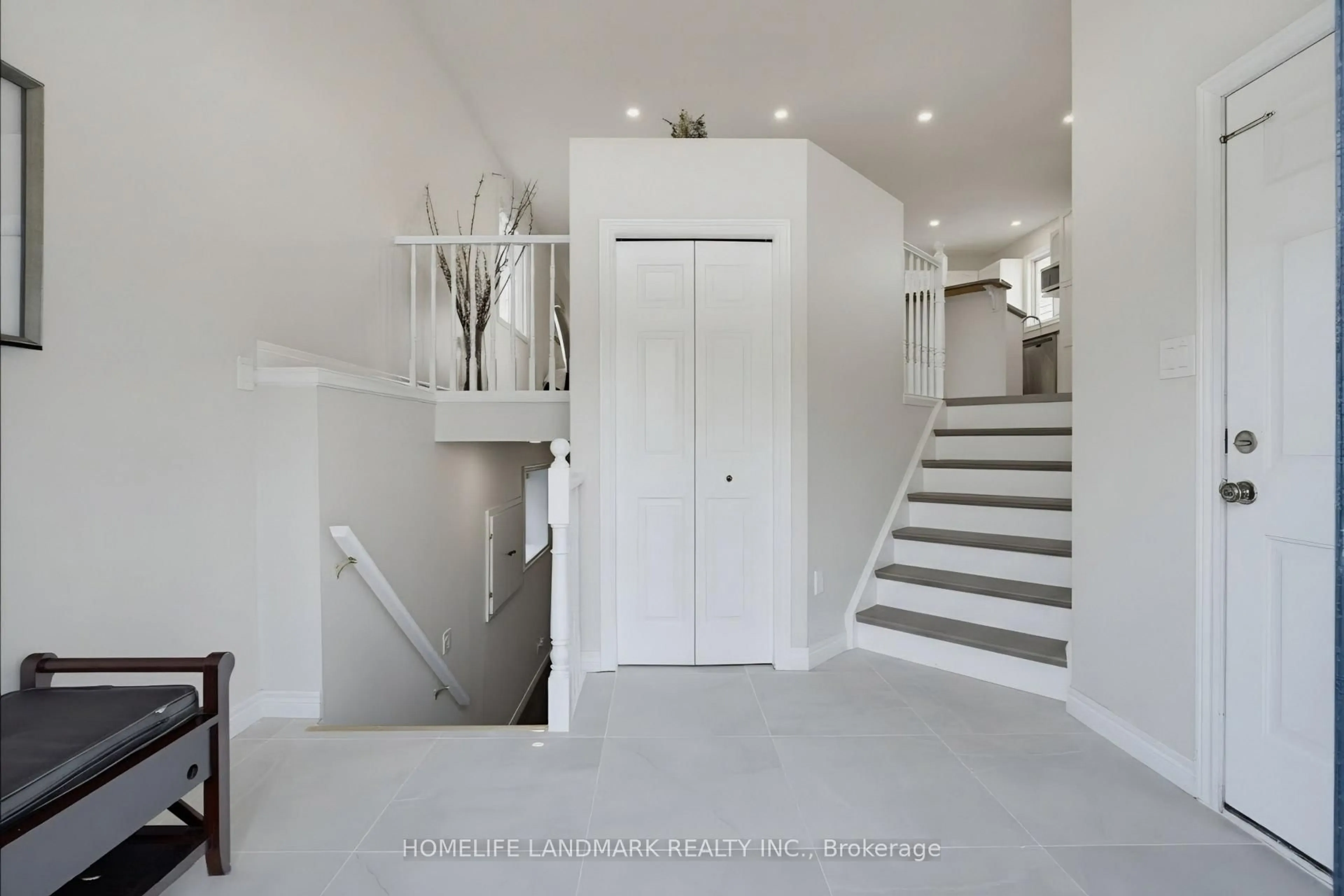 Unknown for 1791 Marconi Blvd, London East Ontario N5V 4T9