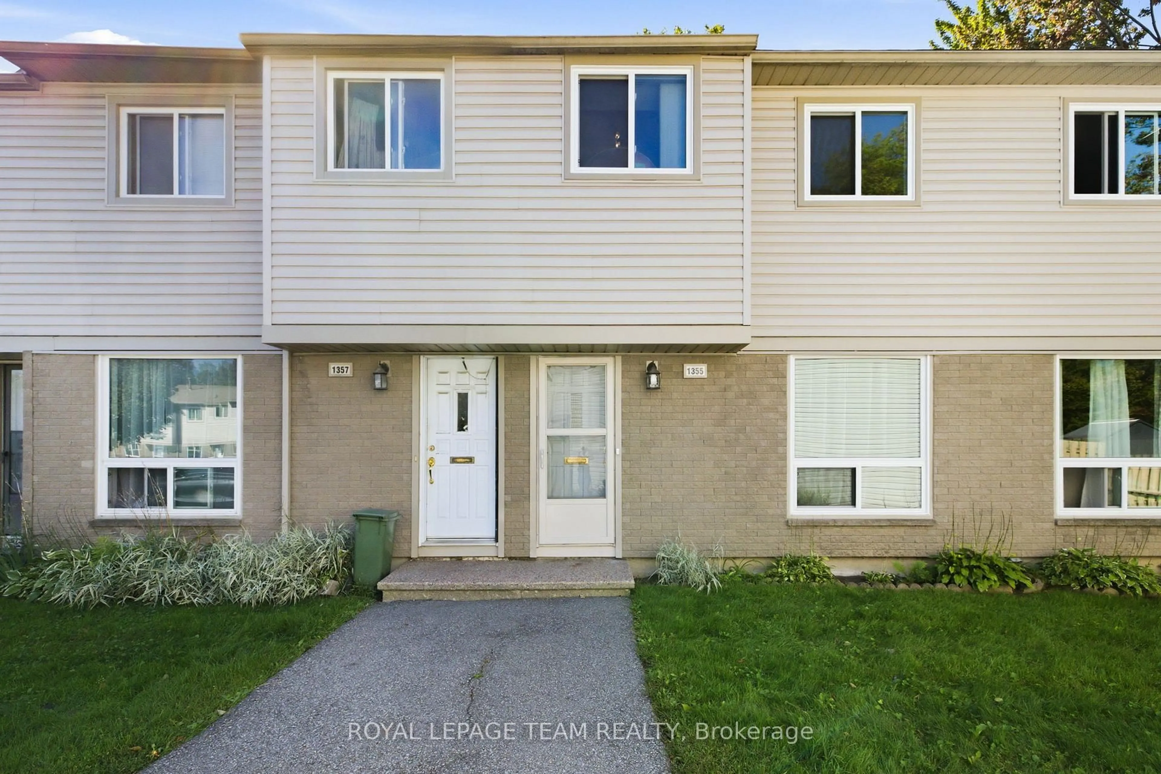 Home with vinyl exterior material, street for 1355 Perez Cres #63, Ottawa Ontario K1J 8T9