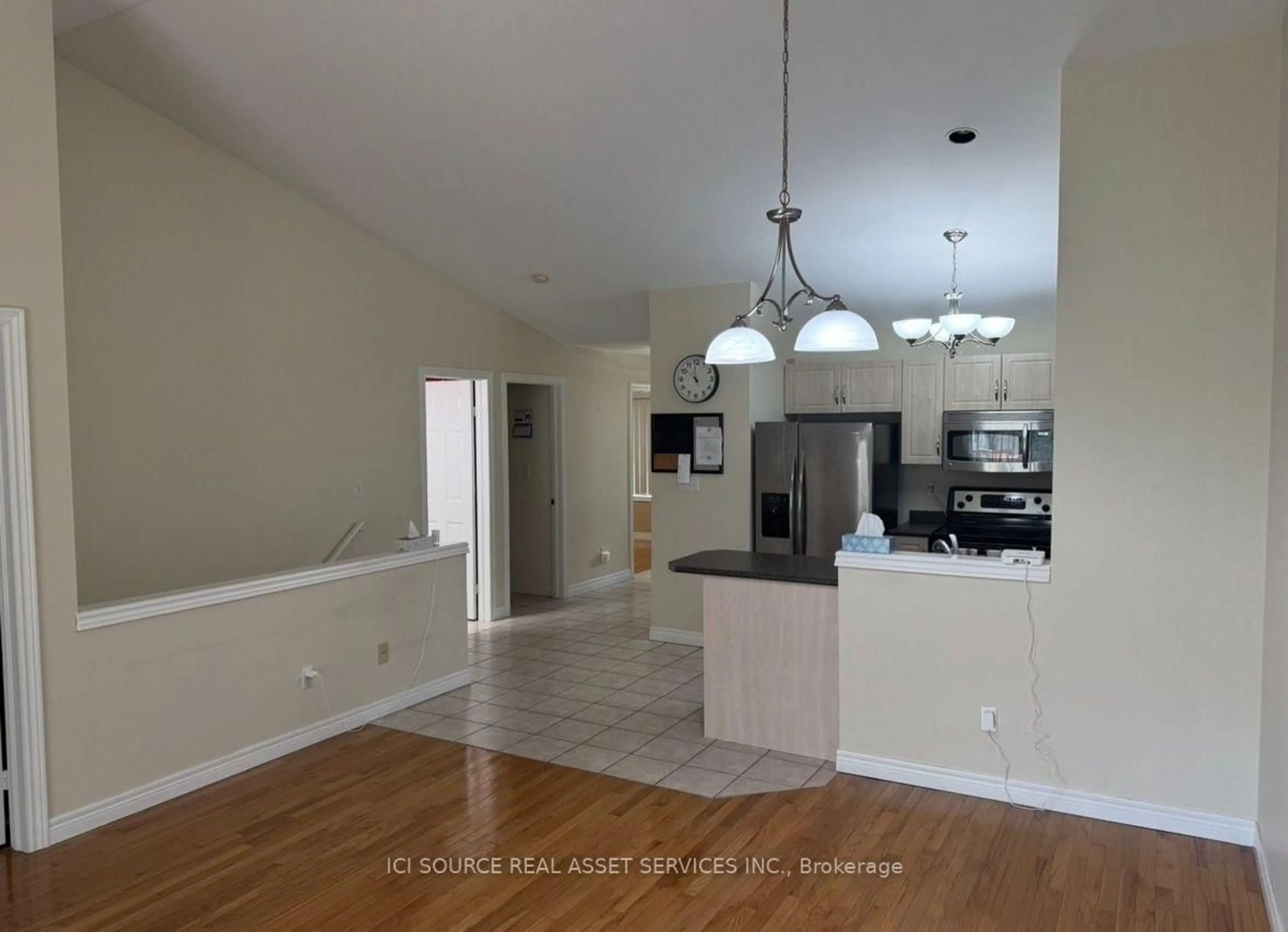 Open concept kitchen, ceramic/tile floor for 1799 Castleton Ave, Windsor Ontario N8P 1P5