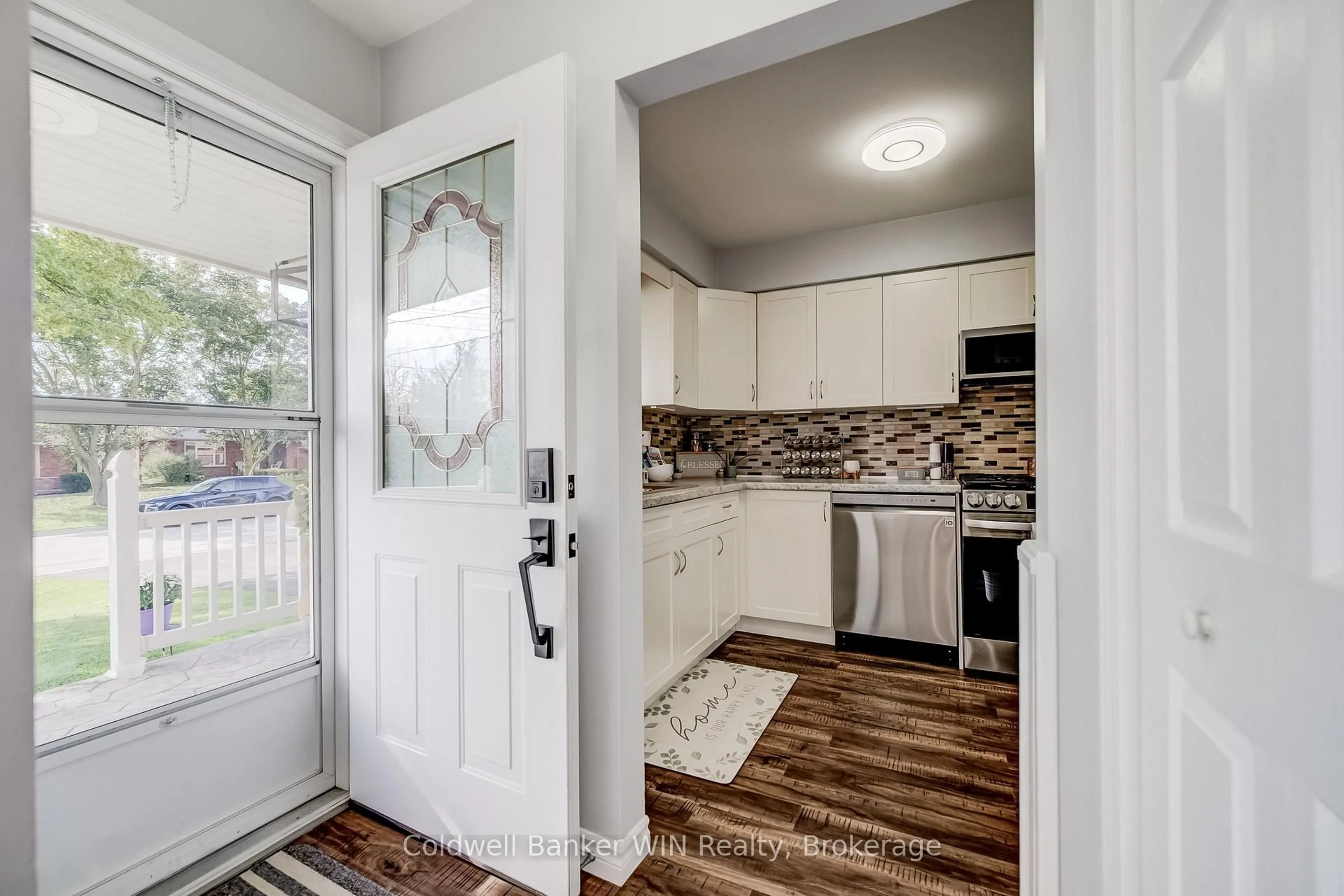 Unknown for 399 Birmingham St, Wellington North Ontario N0G 2L2