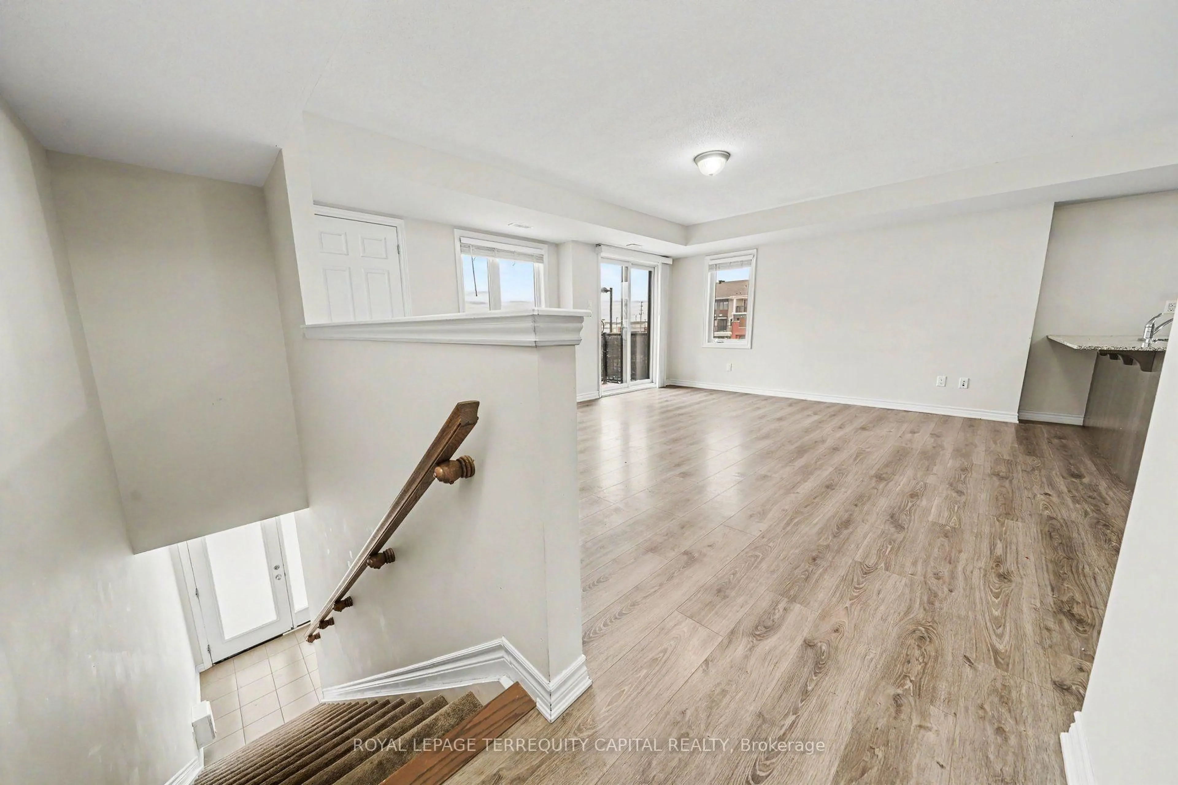 A pic of a room for 113 WALLEYE Private, Ottawa Ontario K2J 6R2