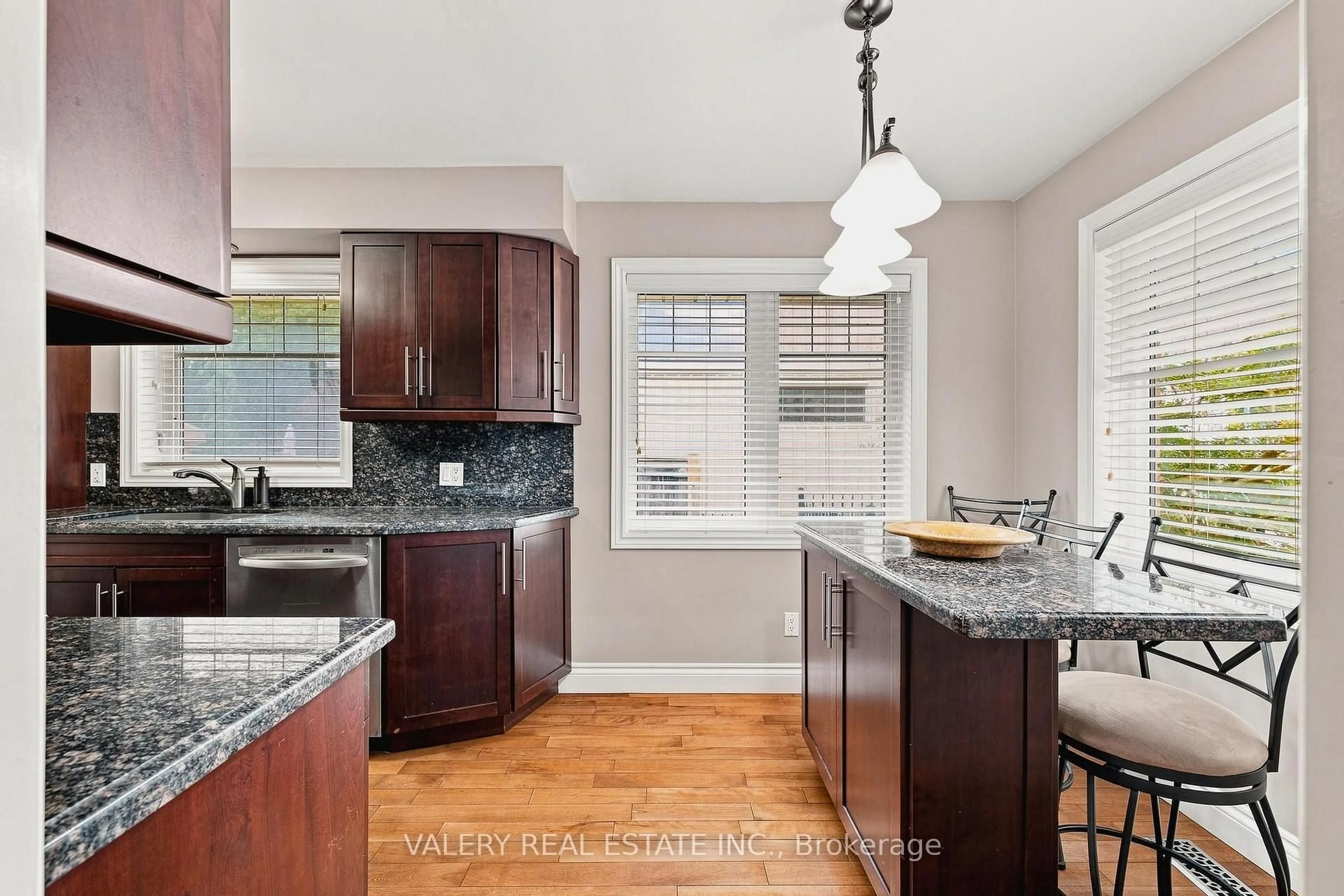 Open concept kitchen, ceramic/tile floor for 456 Lorindale St, Waterloo Ontario N2K 2P6