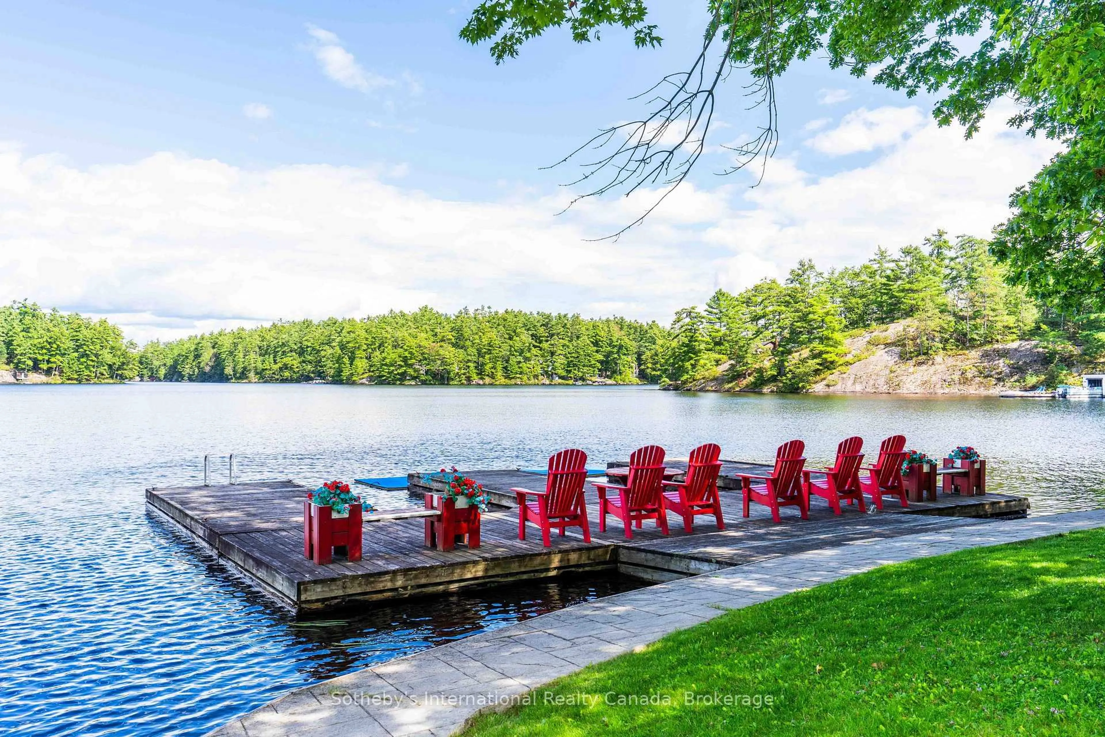 Patio, water/lake/river/ocean view for 1240 North Kahshe Lake Rd #2, Gravenhurst Ontario P0G 1E0