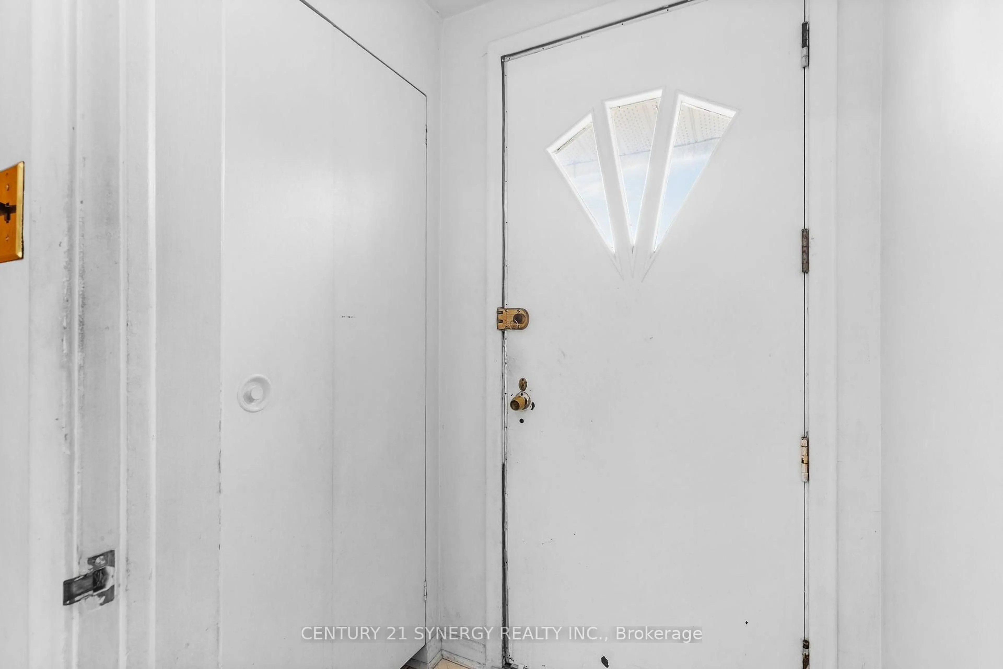 Unknown for 1711 Baseline Rd, Ottawa Ontario K2C 0B6