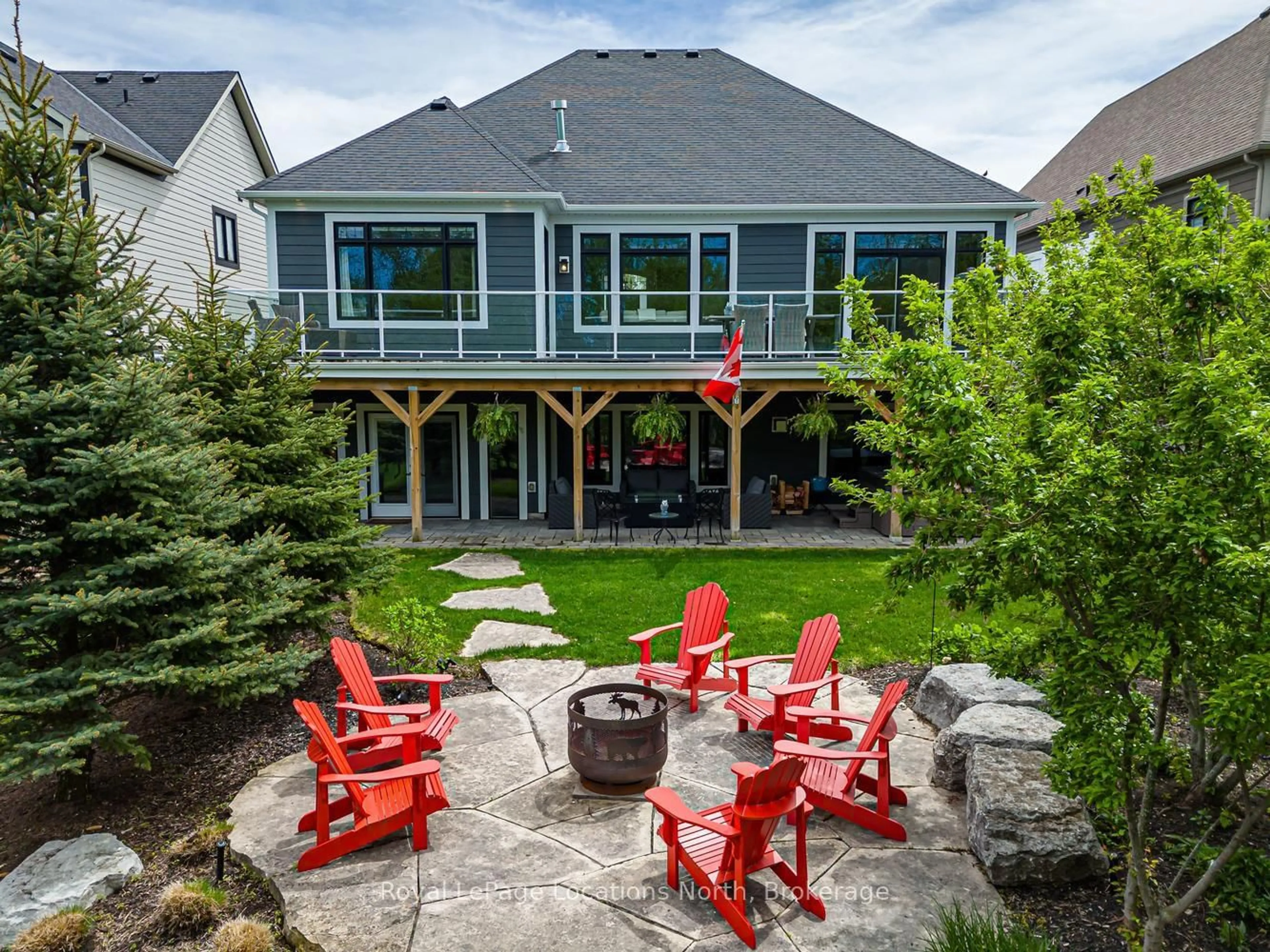 Patio, unknown for 123 Crestview Crt, Blue Mountains Ontario L9Y 0Z4