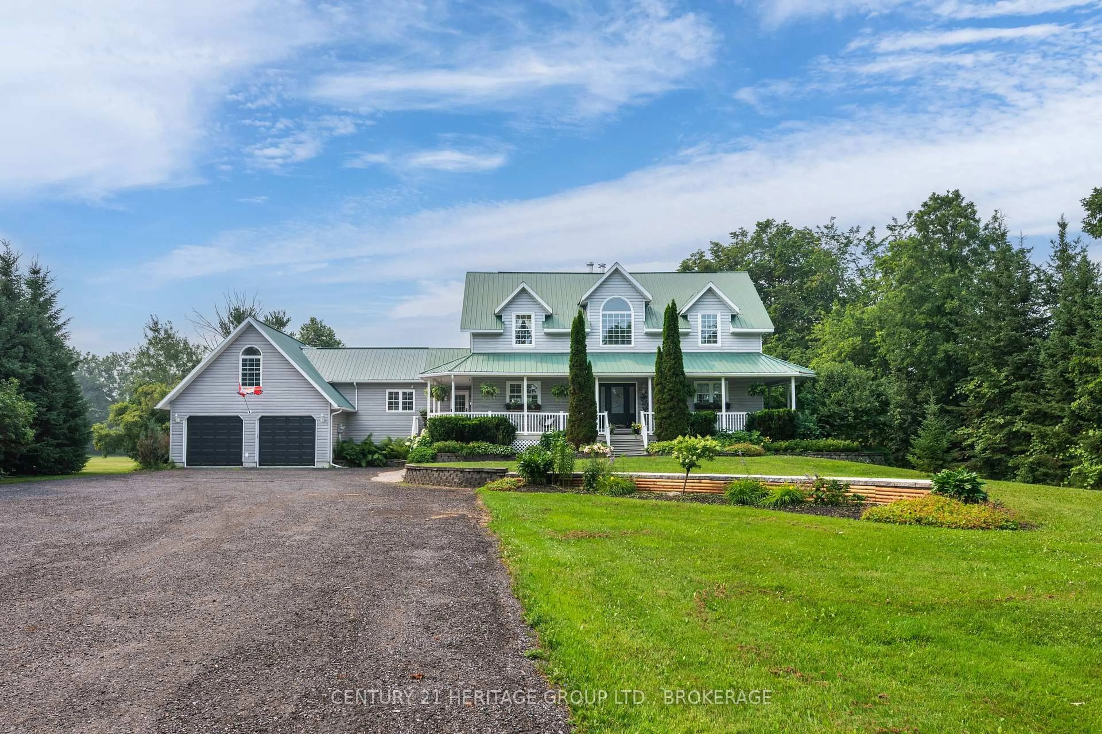 A pic from outside/outdoor area/front of a property/back of a property/a pic from drone, unknown for 5216 Bradford Rd, Harrowsmith Ontario K0H 1V0