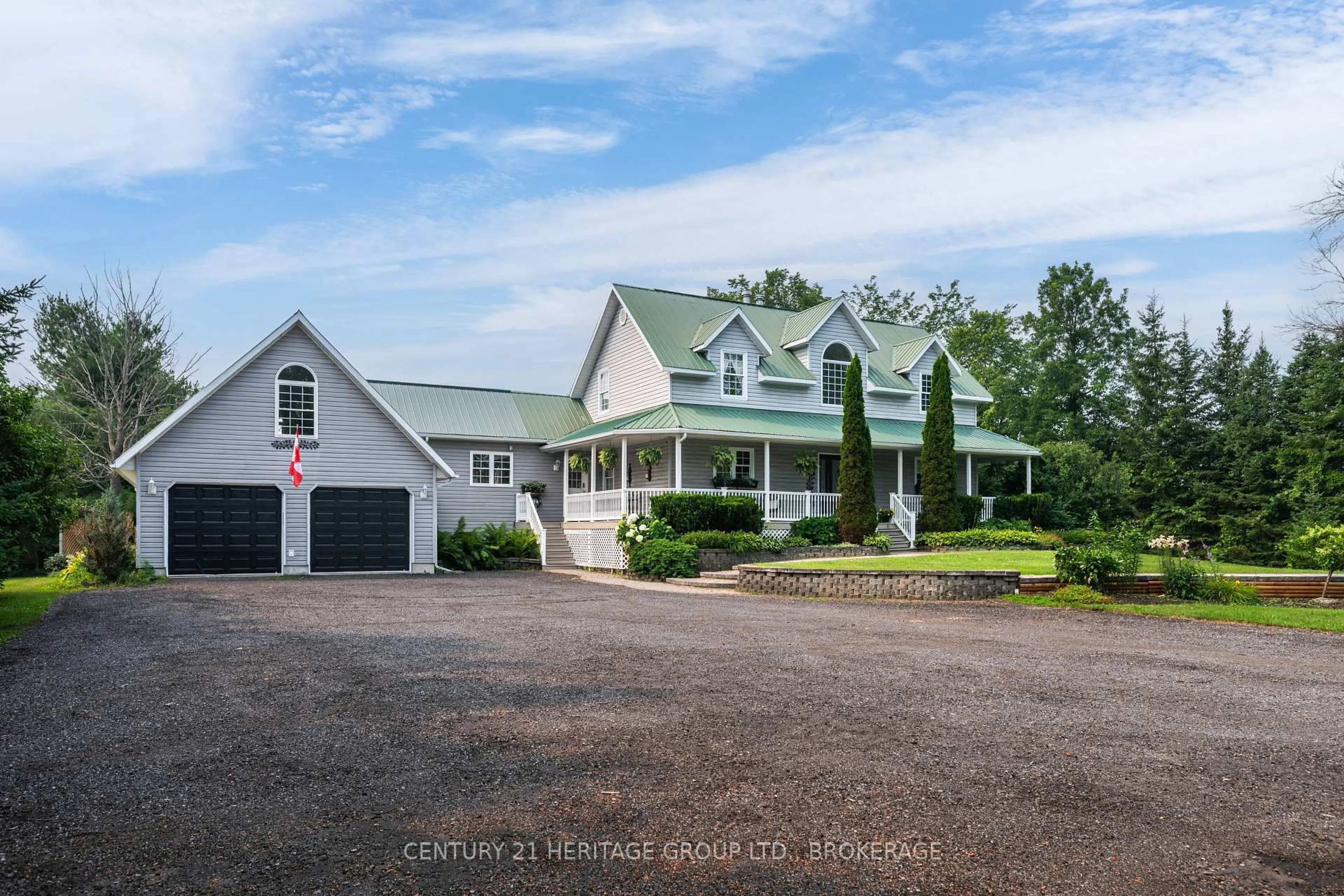 A pic from outside/outdoor area/front of a property/back of a property/a pic from drone, unknown for 5216 Bradford Rd, Harrowsmith Ontario K0H 1V0