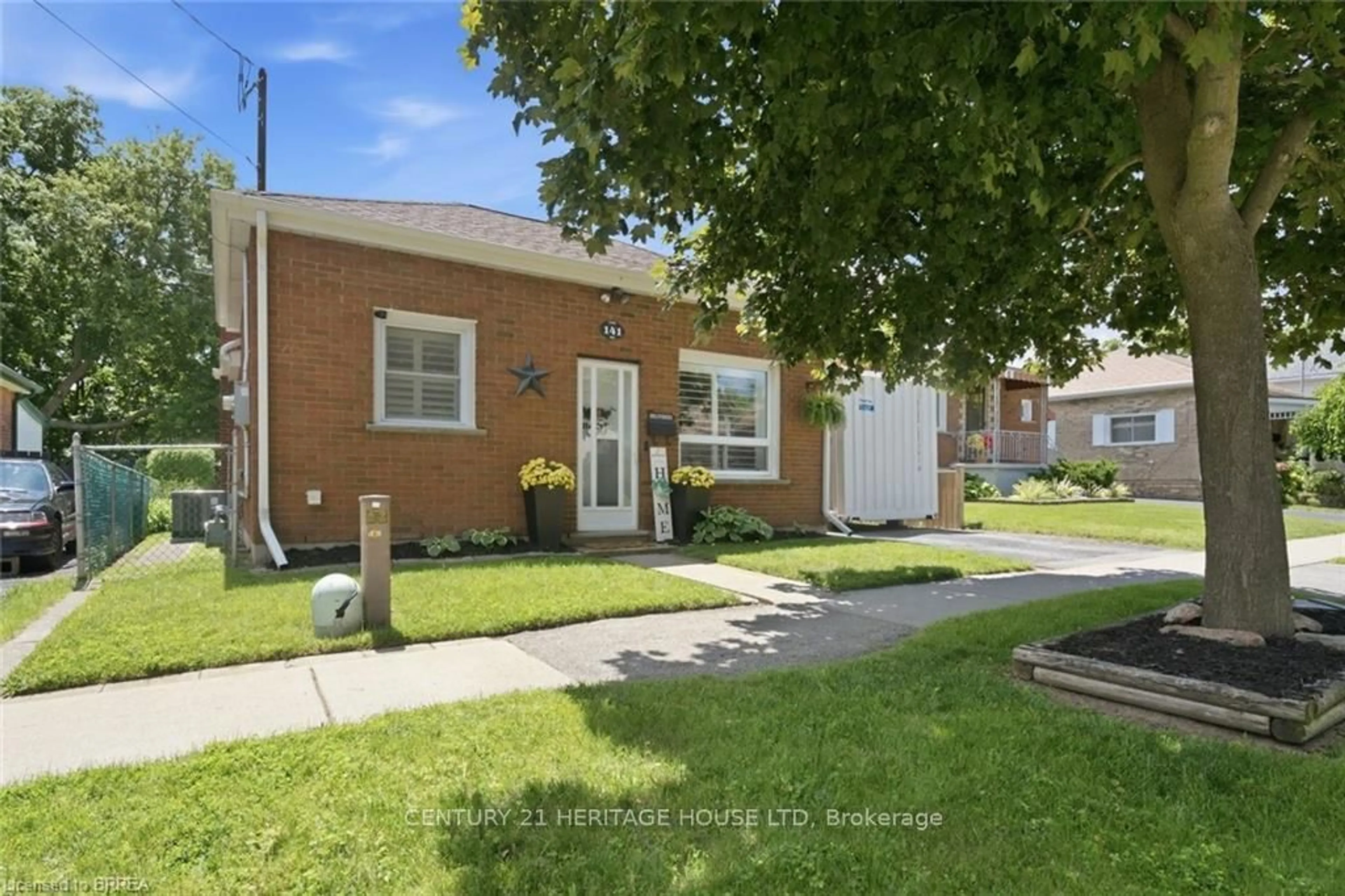 Unknown for 141 East Ave, Brantford Ontario N3S 3M3