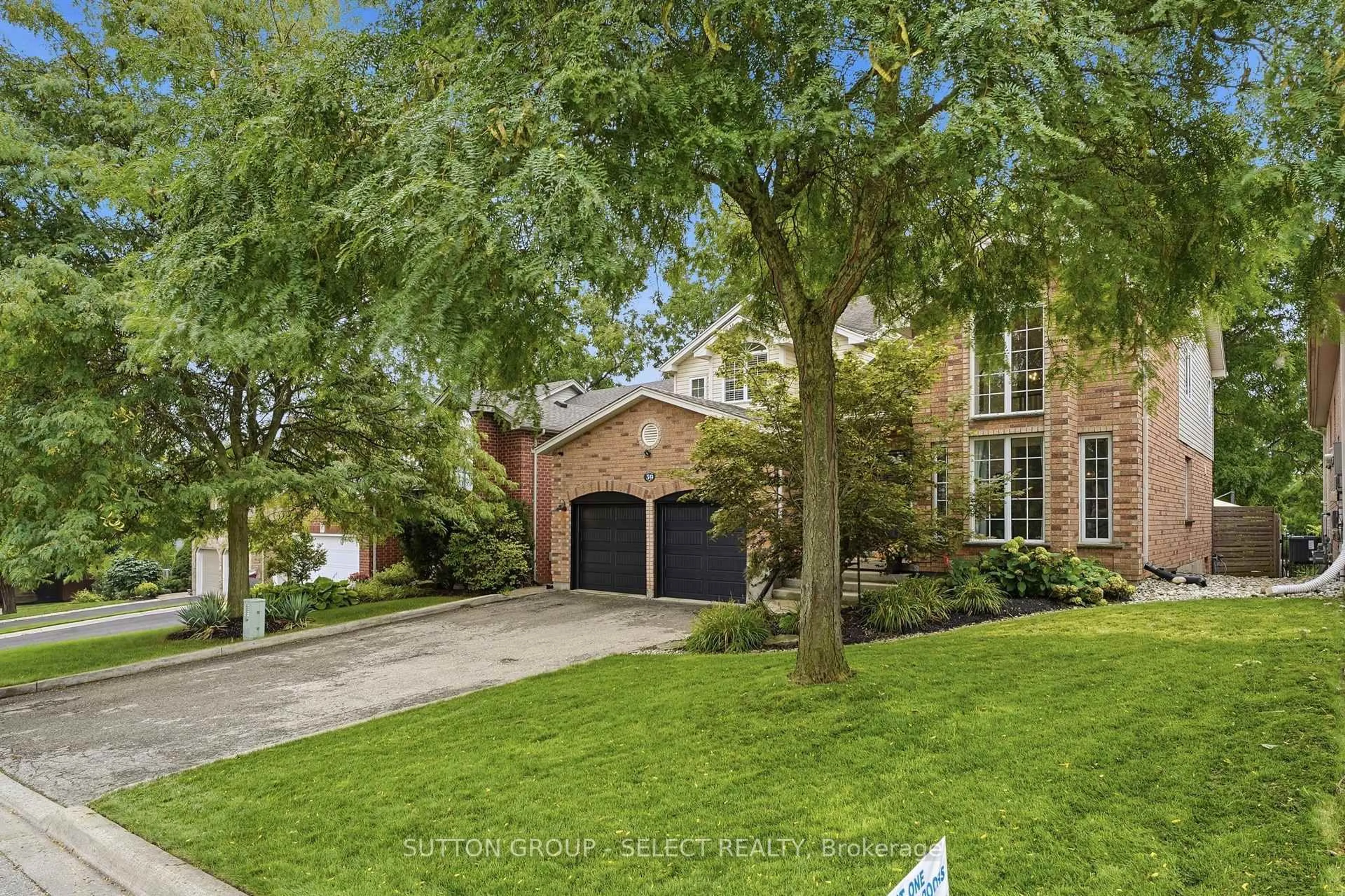 Home with brick exterior material, street for 39 Carolinian Lane, Cambridge Ontario N1S 5B5