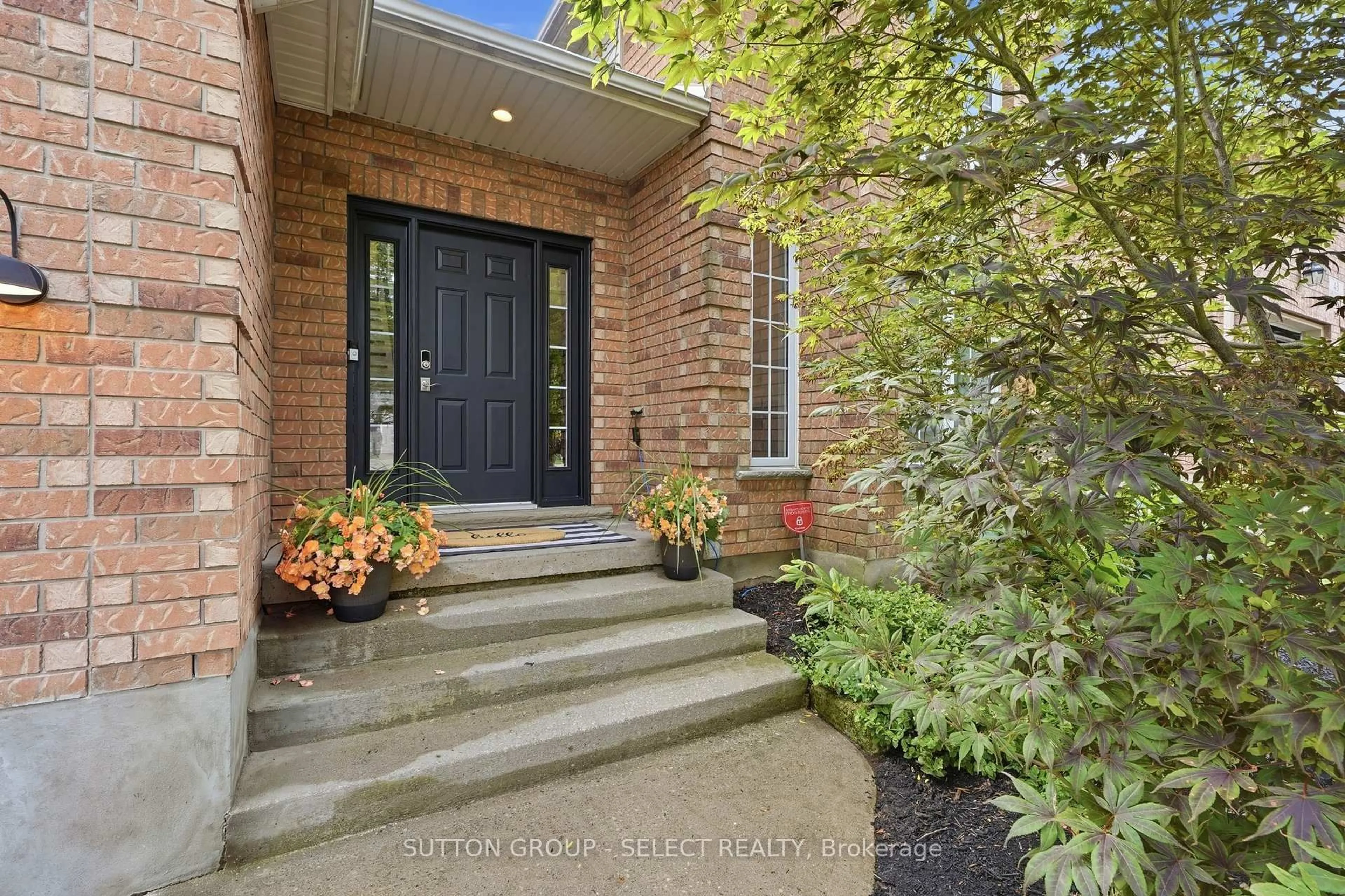 Unknown for 39 Carolinian Lane, Cambridge Ontario N1S 5B5