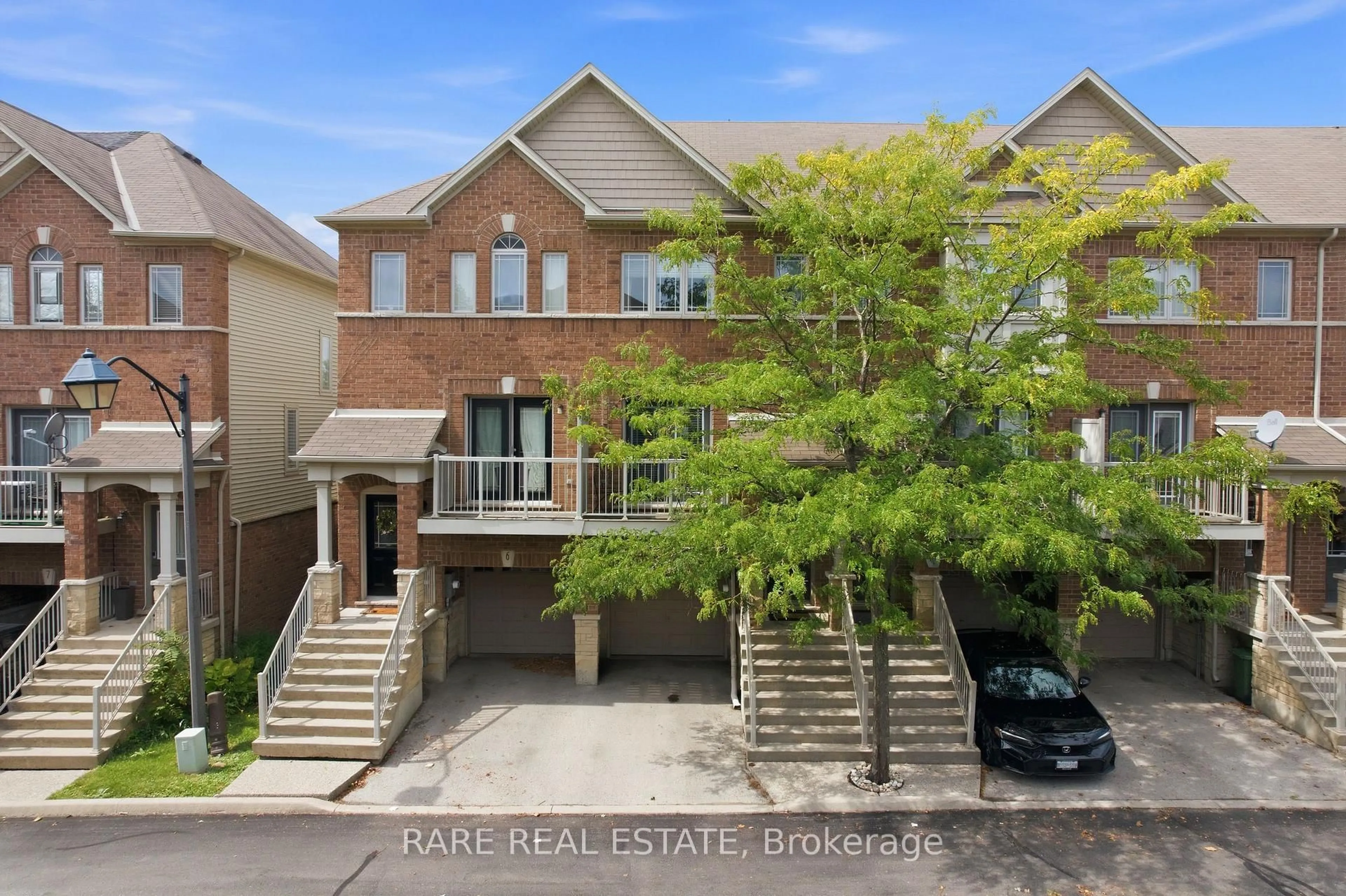 A pic from outside/outdoor area/front of a property/back of a property/a pic from drone, street for 25 Viking Dr #5, Hamilton Ontario L0R 1C0