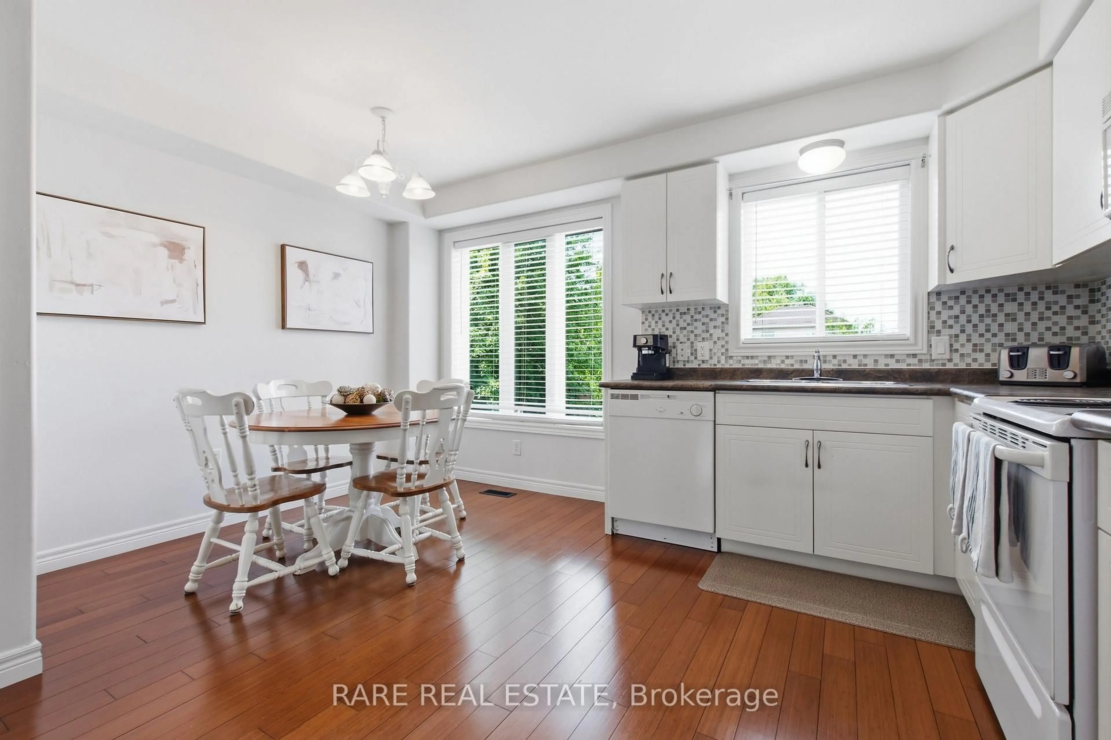 Open concept kitchen, unknown for 25 Viking Dr #5, Hamilton Ontario L0R 1C0