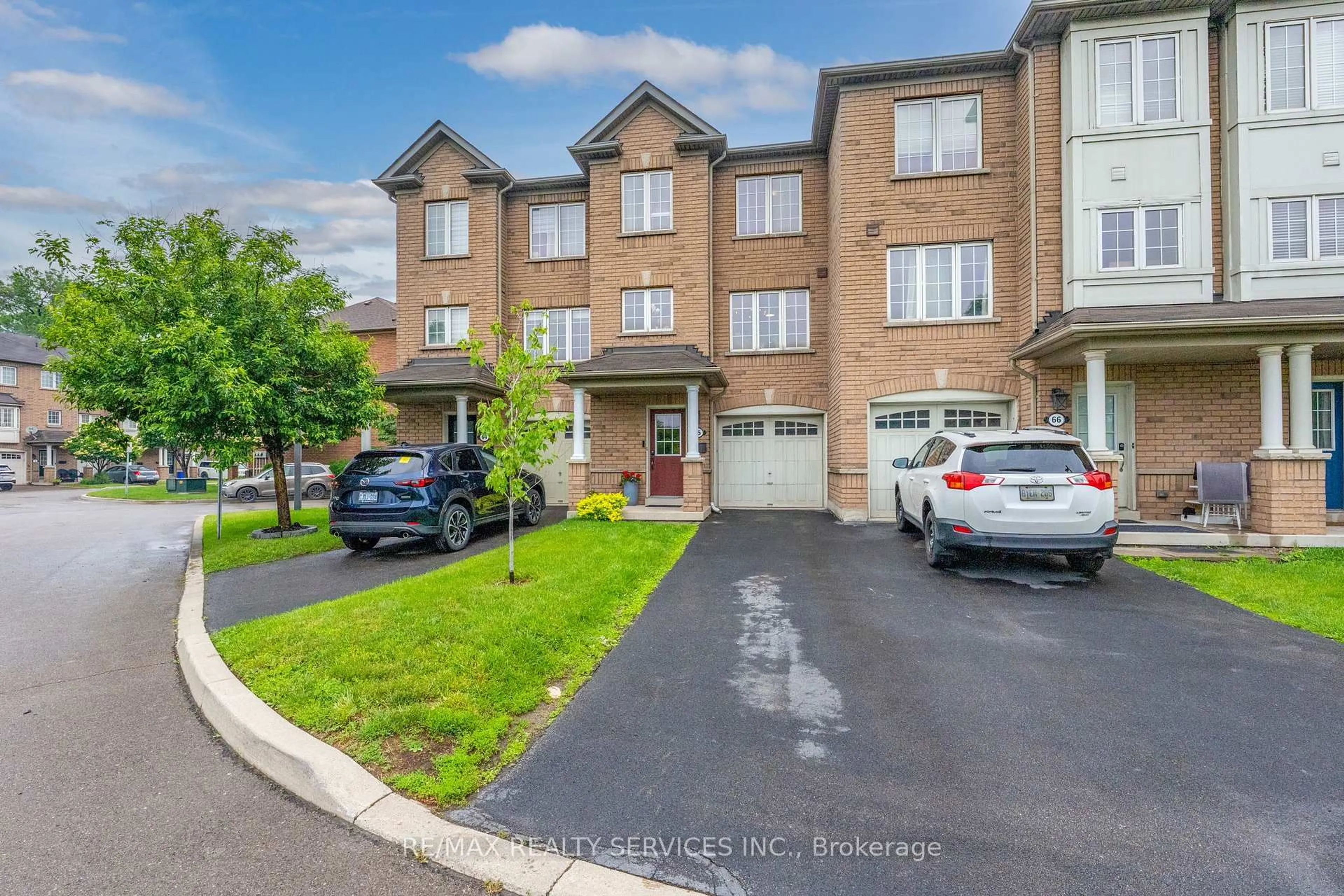 A pic from outside/outdoor area/front of a property/back of a property/a pic from drone, street for 470 Beach Blvd #65, Hamilton Ontario L8H 6X2