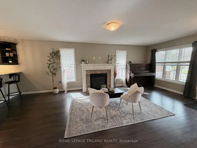 38 LEESBORO Tr, Thames Centre 4