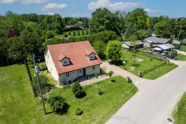 176 Eastman Ave, Strathroy-Caradoc 4