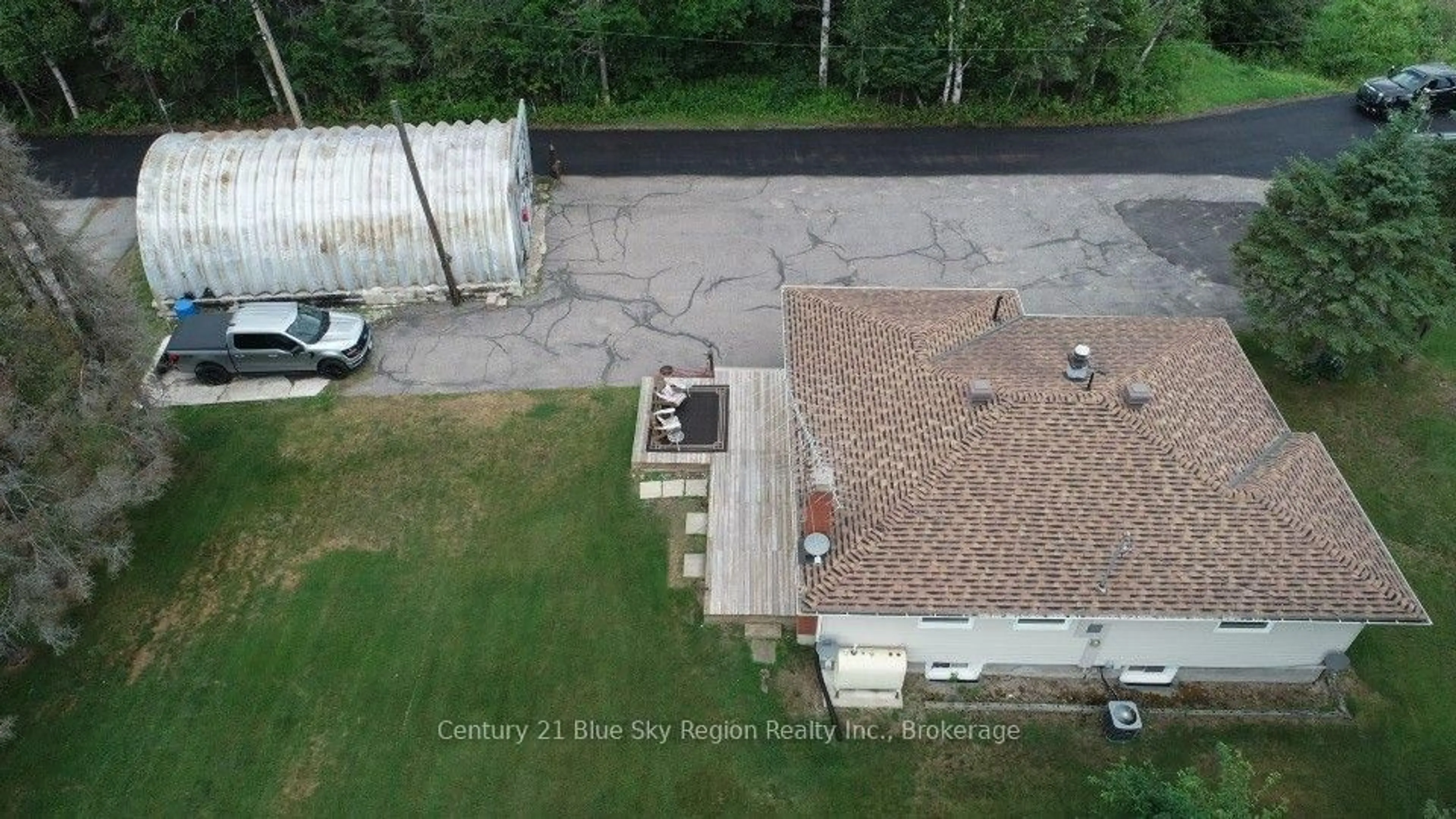 A pic from outside/outdoor area/front of a property/back of a property/a pic from drone, unknown for 5377 Highway 11, North Bay Ontario P1B 8G3