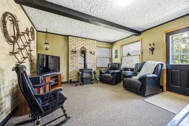 6752 Camlachie Rd, Plympton-Wyoming 5