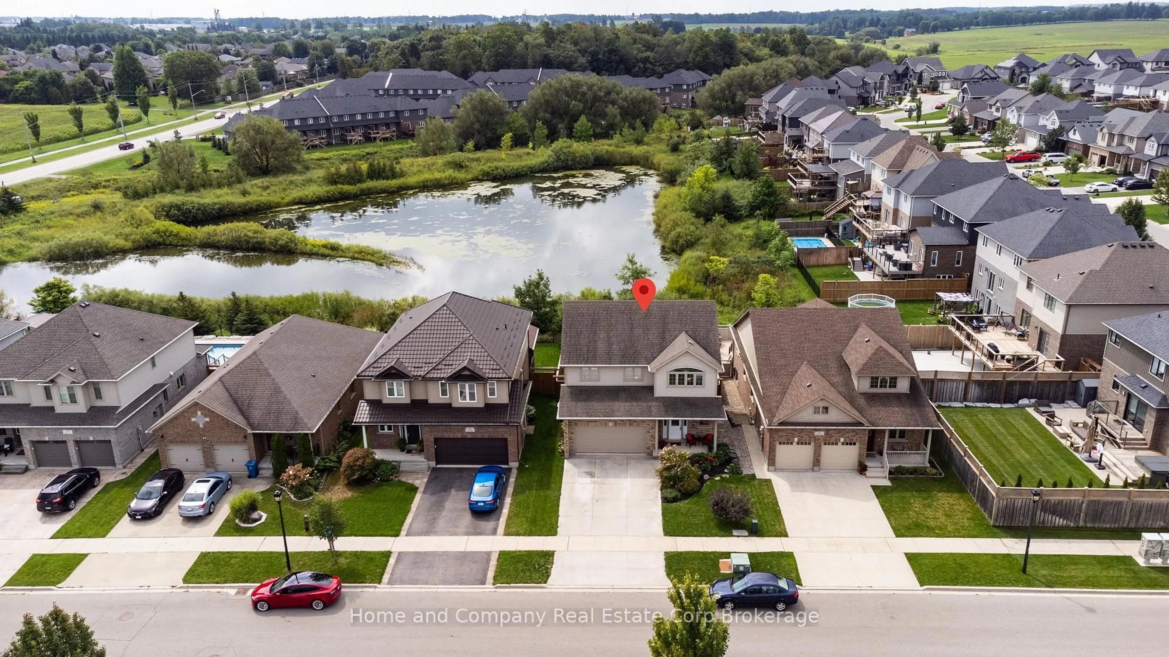 A pic from outside/outdoor area/front of a property/back of a property/a pic from drone, water/lake/river/ocean view for 37 Thomas St, Stratford Ontario N5A 0B9