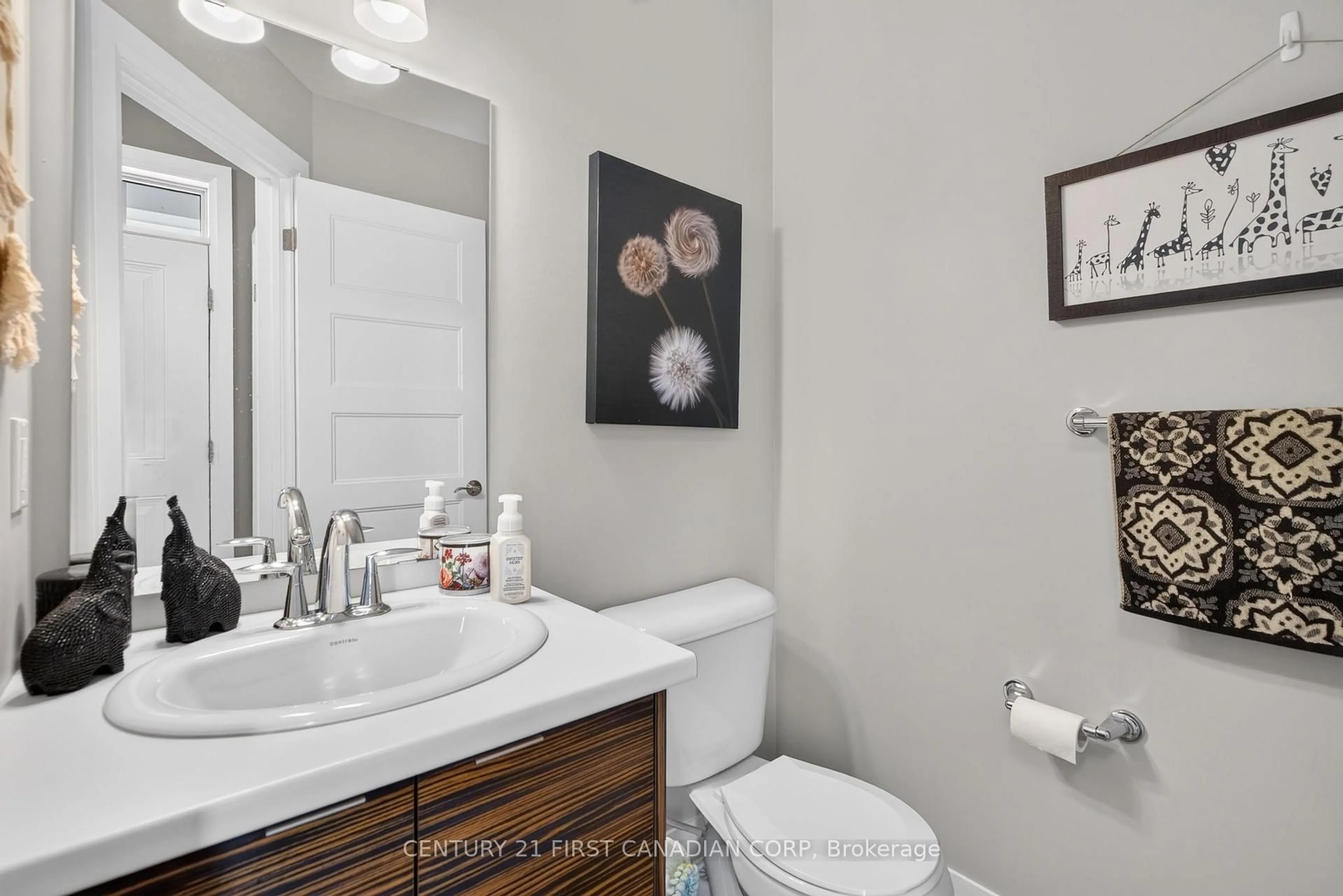 Standard bathroom, ceramic/tile floor for 275 Callaway Rd #98, London North Ontario N6G 0M3