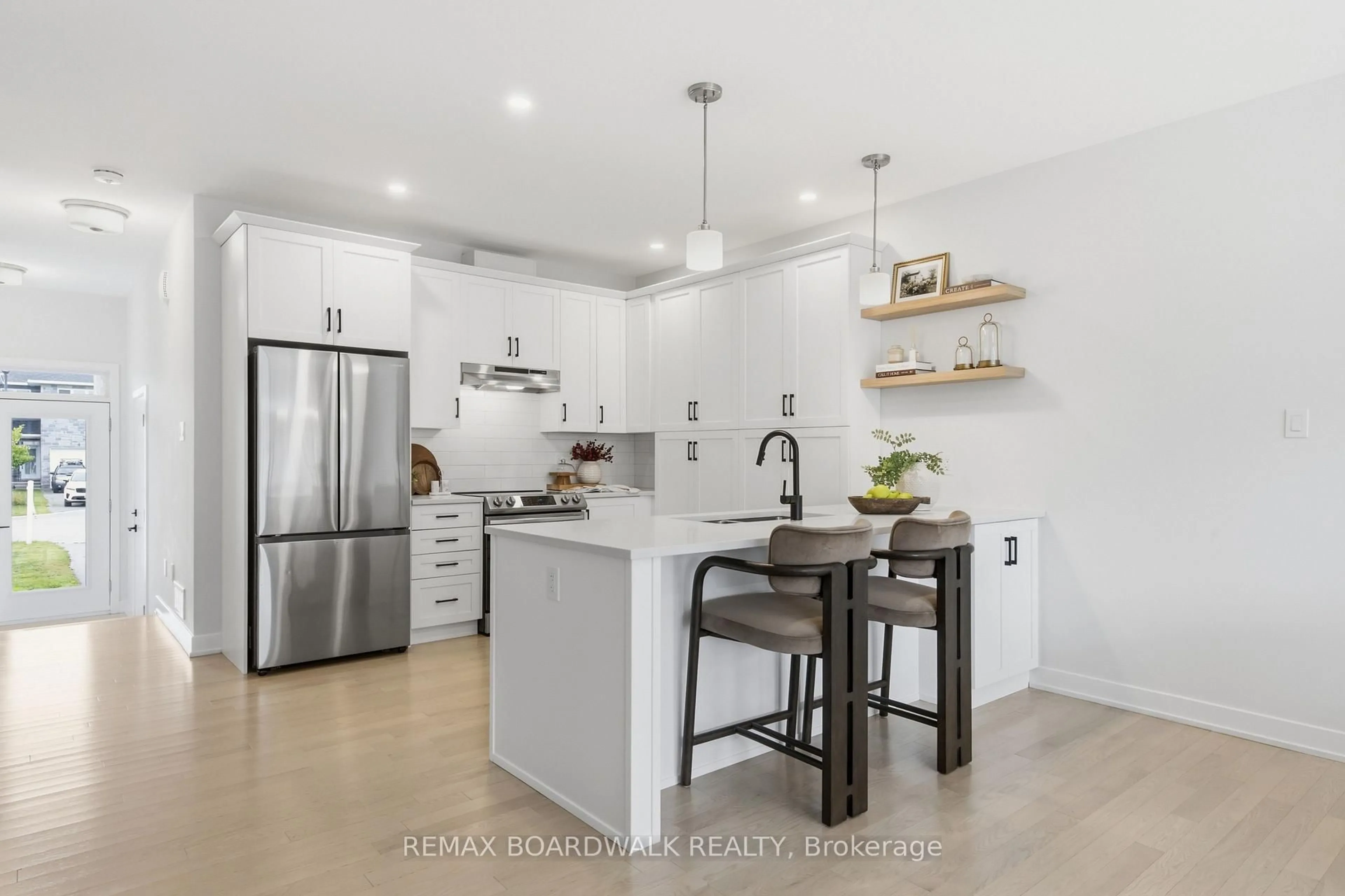 Open concept kitchen, ceramic/tile floor for 5 Morrall Crt, Arnprior Ontario K7S 0J4
