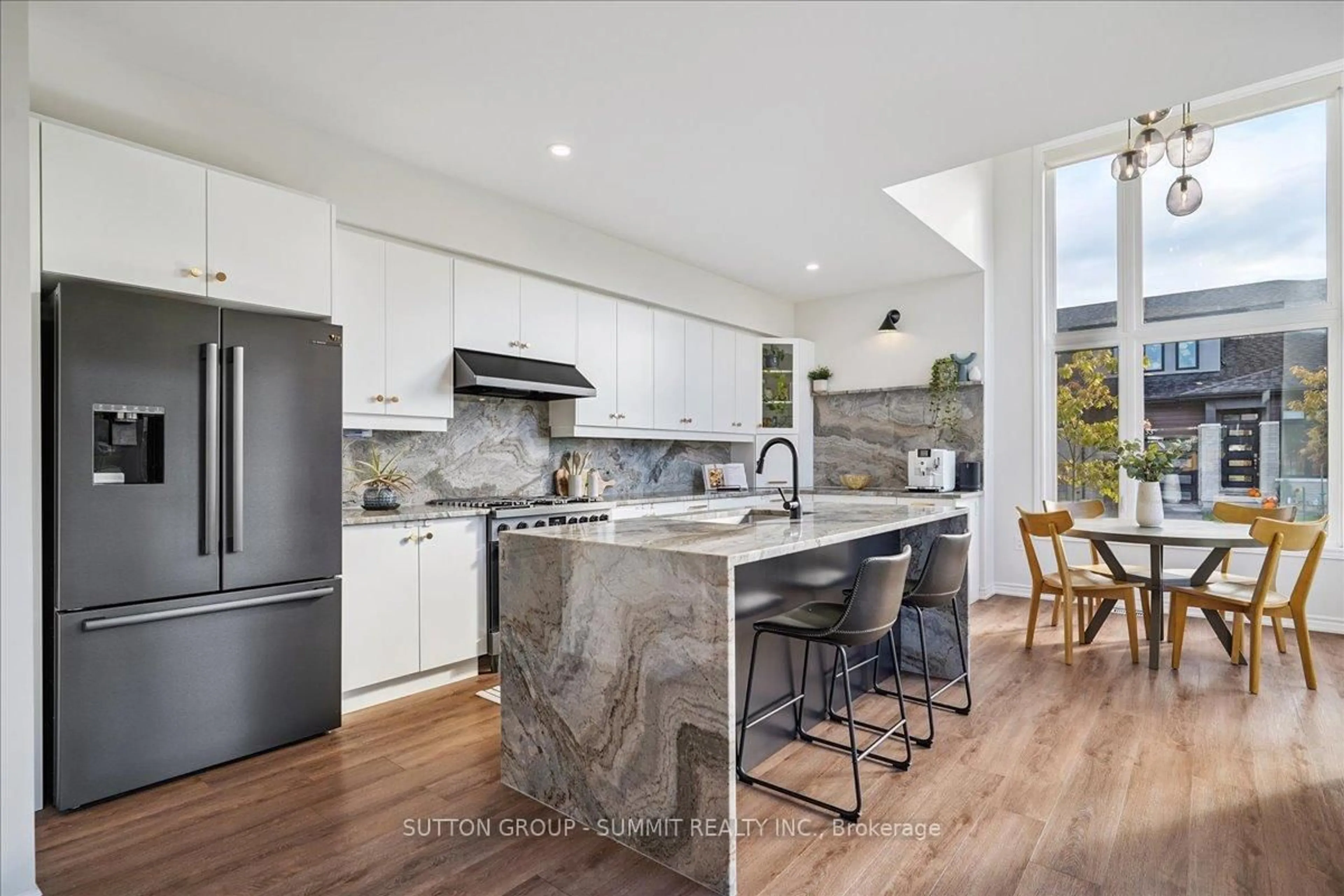 Open concept kitchen, ceramic/tile floor for 52 Welch Lane, Hamilton Ontario L9C 0G1