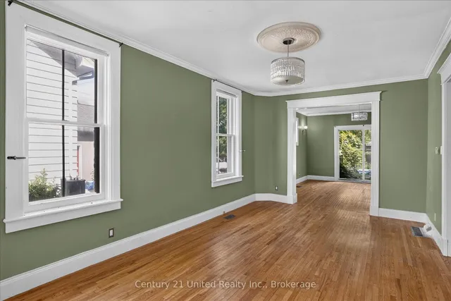 272 Burnham St, Peterborough 5