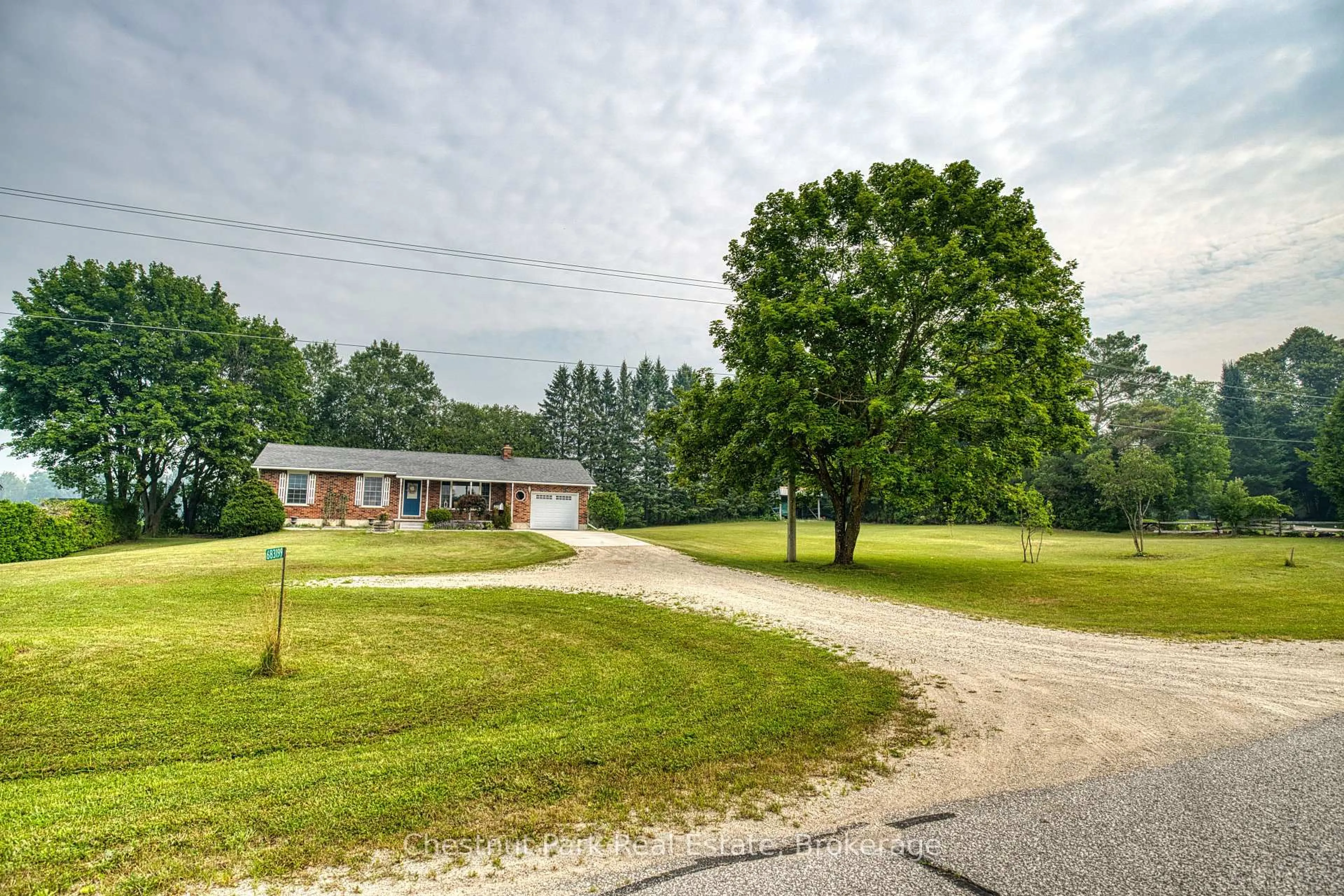 A pic from outside/outdoor area/front of a property/back of a property/a pic from drone, unknown for 683199 Chatsworth Road 24, Chatsworth Ontario N0H 2V0
