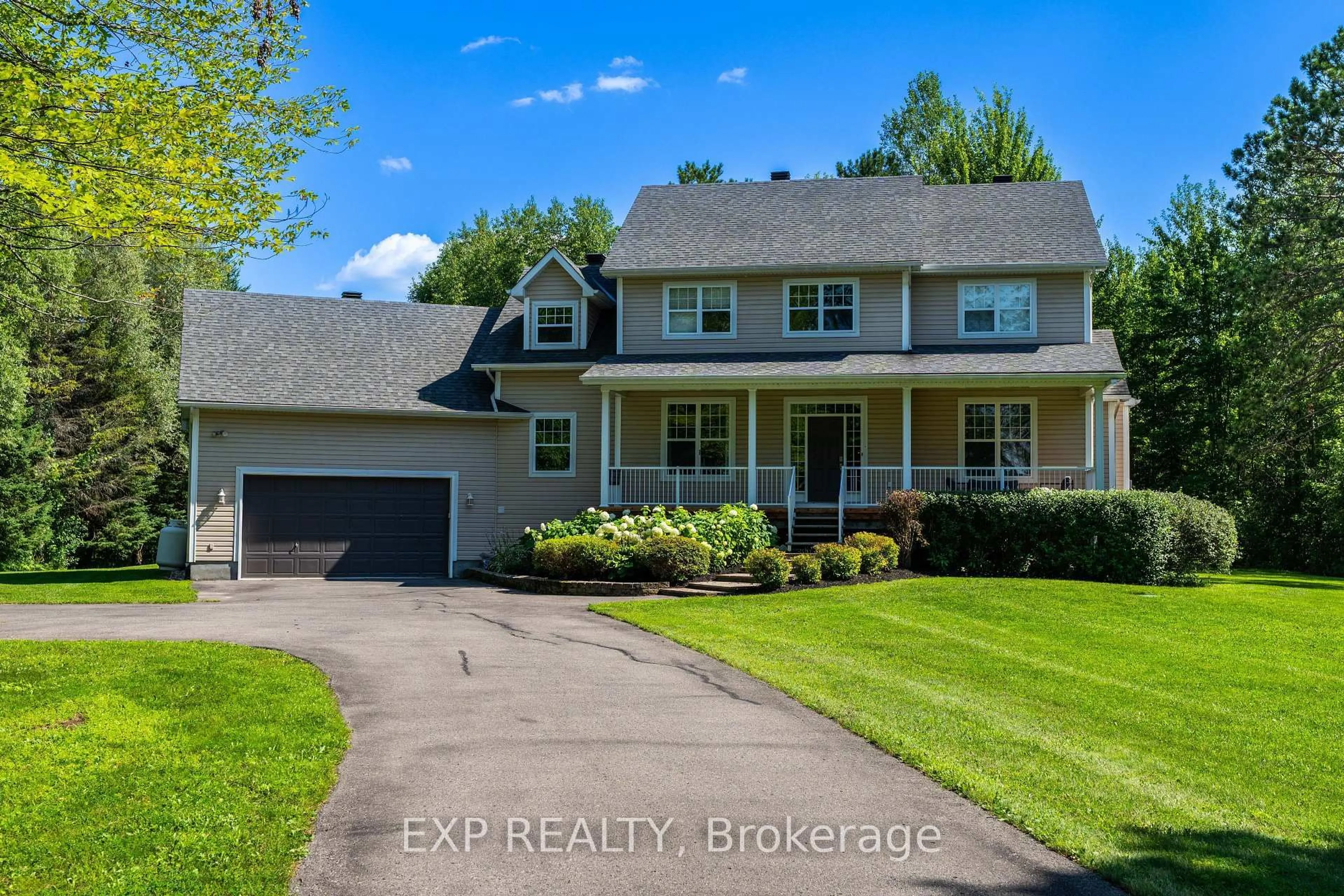 A pic from outside/outdoor area/front of a property/back of a property/a pic from drone, street for 4356 Piperville Rd Rd, Ottawa Ontario K1G 3N4