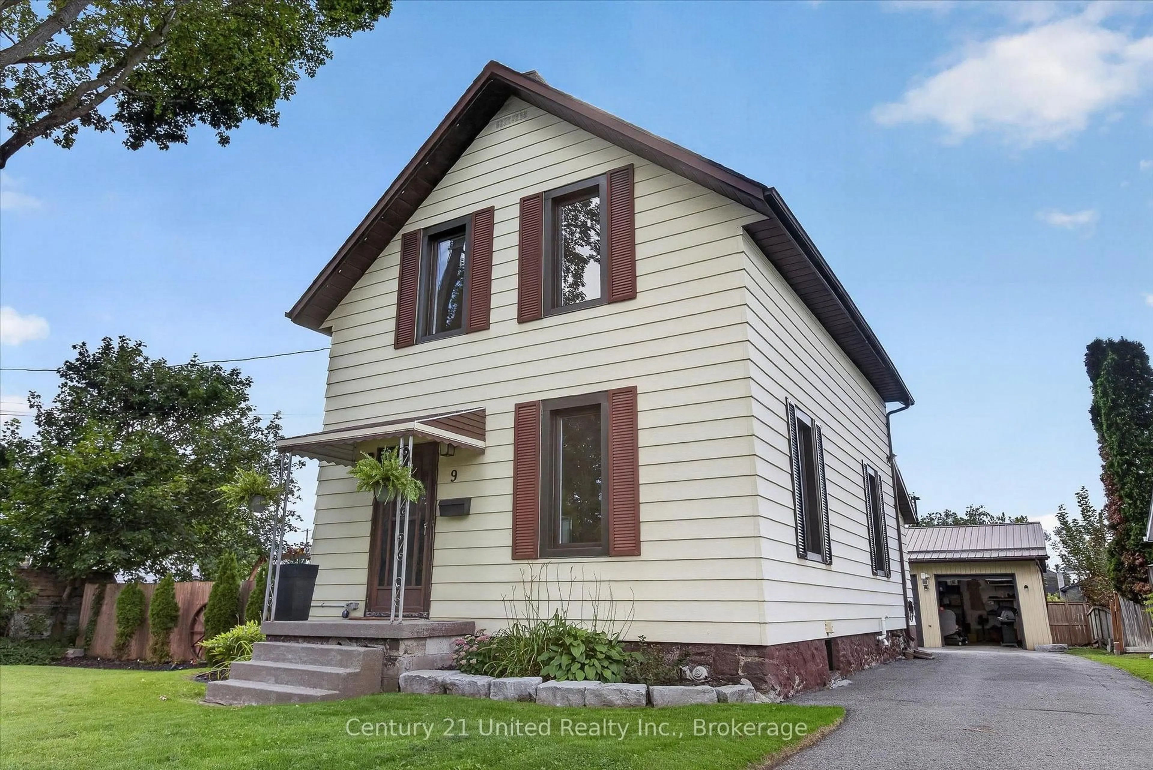 Home with vinyl exterior material, street for 9 Crandall St, Kawartha Lakes Ontario K9V 1R9