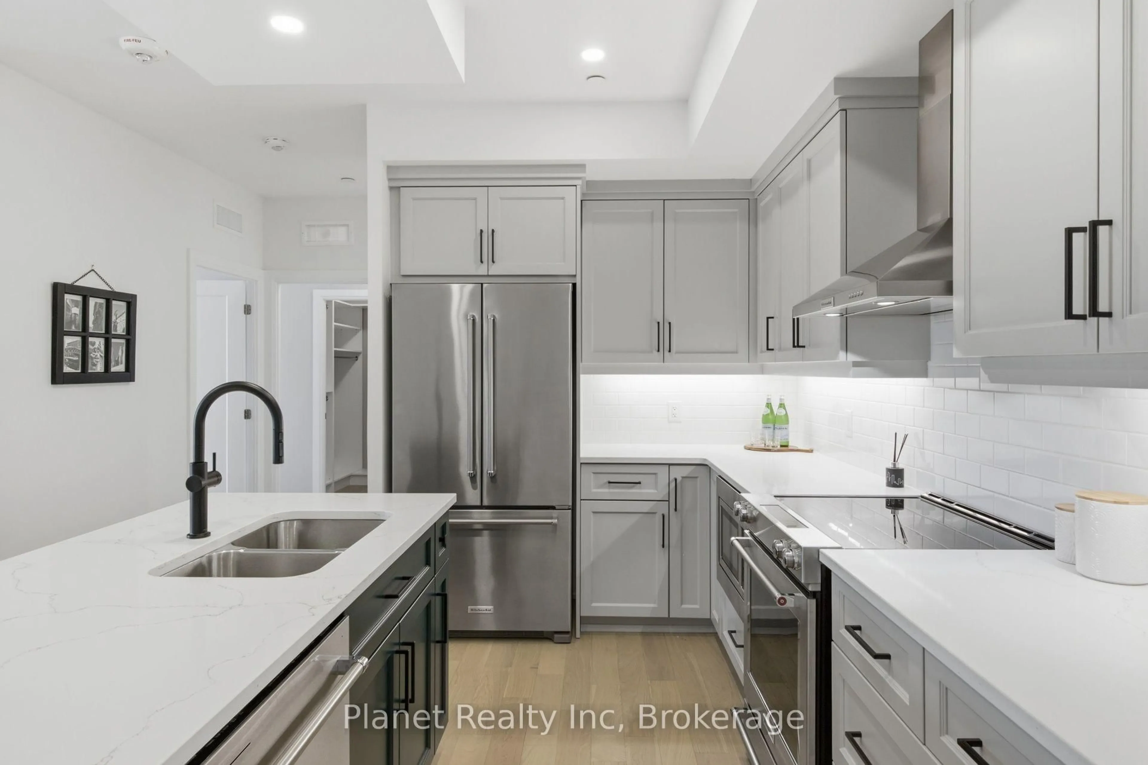 Contemporary kitchen, ceramic/tile floor for 71 Wyndham St #1003, Guelph Ontario N1E 5R3