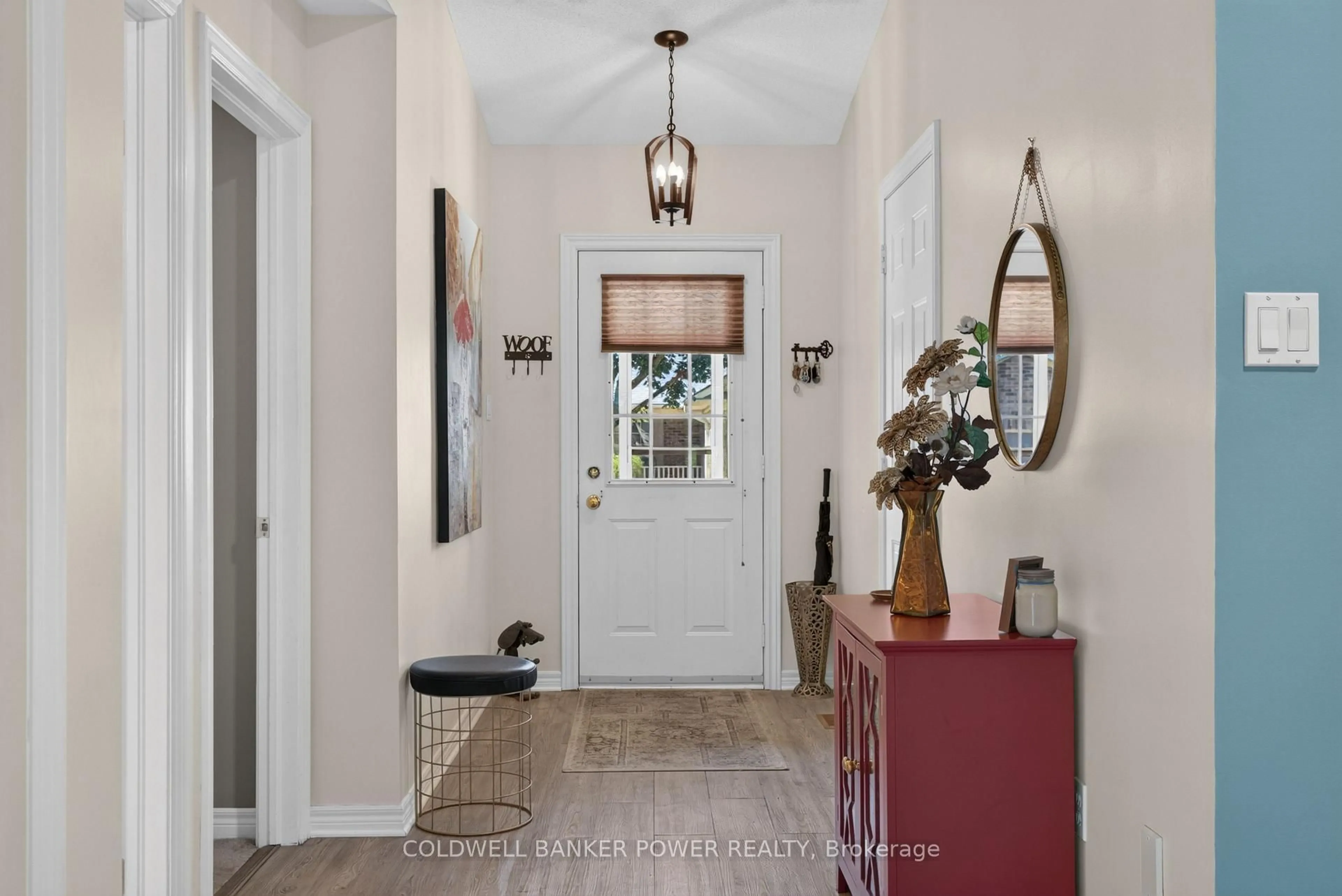 Indoor entryway for 1241 Hamilton Rd #58, London East Ontario N5W 6B3
