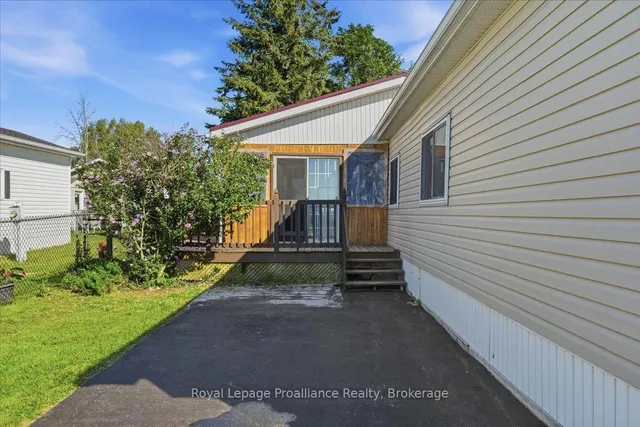 10 Nightingale Lane, Quinte West 3