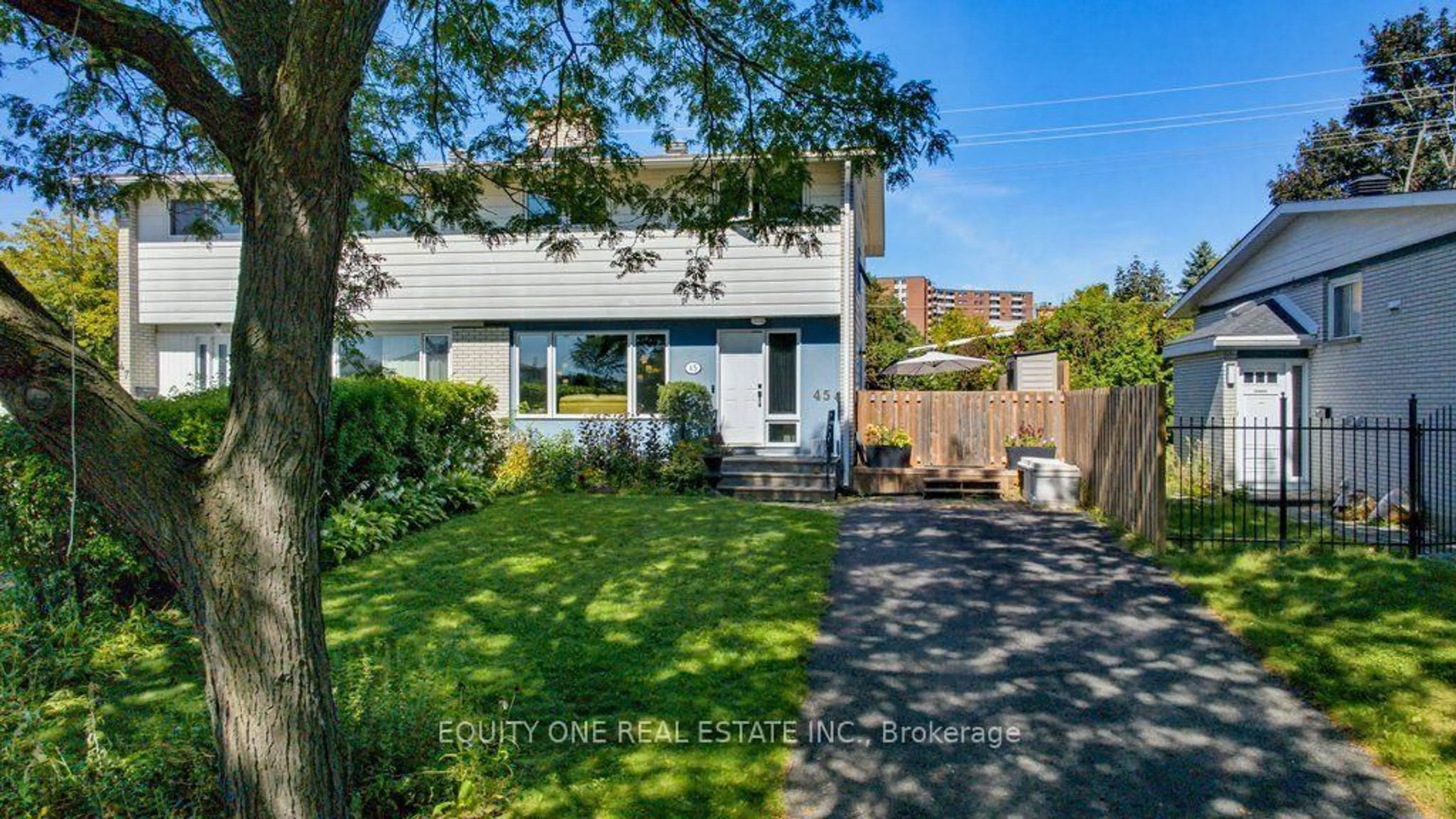 A pic from outside/outdoor area/front of a property/back of a property/a pic from drone, street for 45 Southview Cres, Ottawa Ontario K2E 5R4