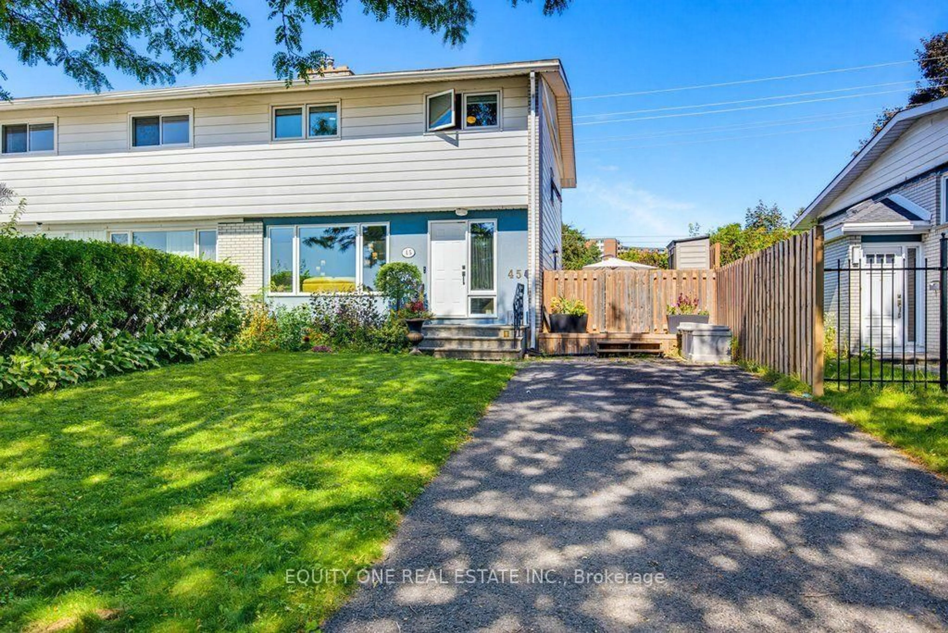 A pic from outside/outdoor area/front of a property/back of a property/a pic from drone, street for 45 Southview Cres, Ottawa Ontario K2E 5R4