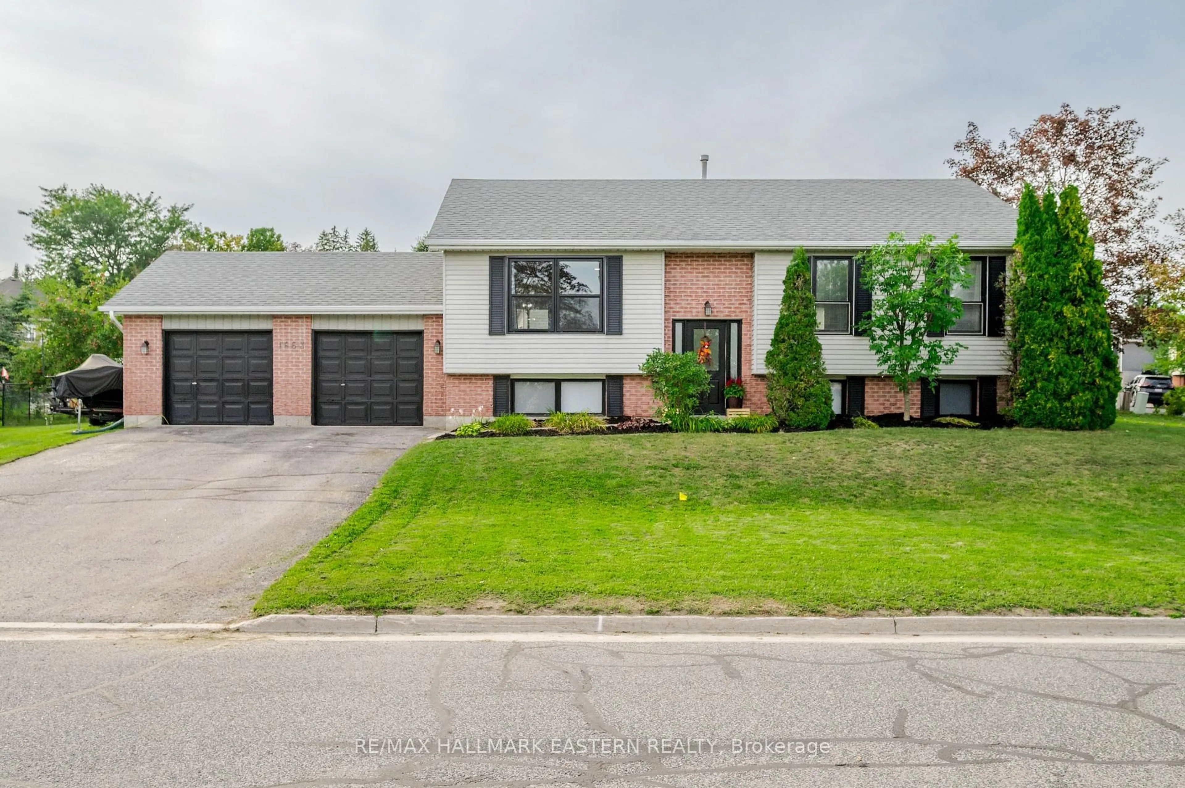 Home with brick exterior material, street for 1663 Ramblewood Dr, Peterborough Ontario K9K 2B1