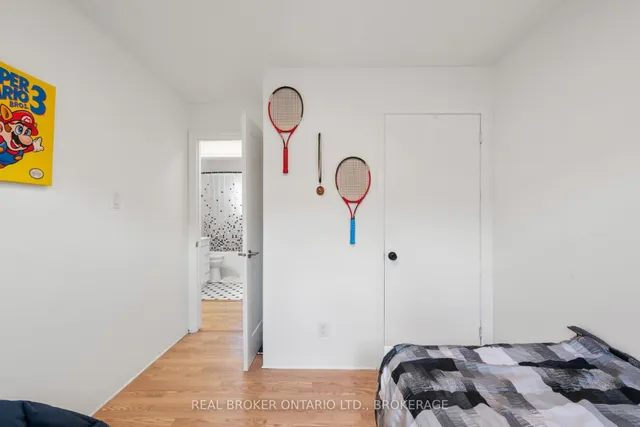 121 St. George St, North Glengarry 2