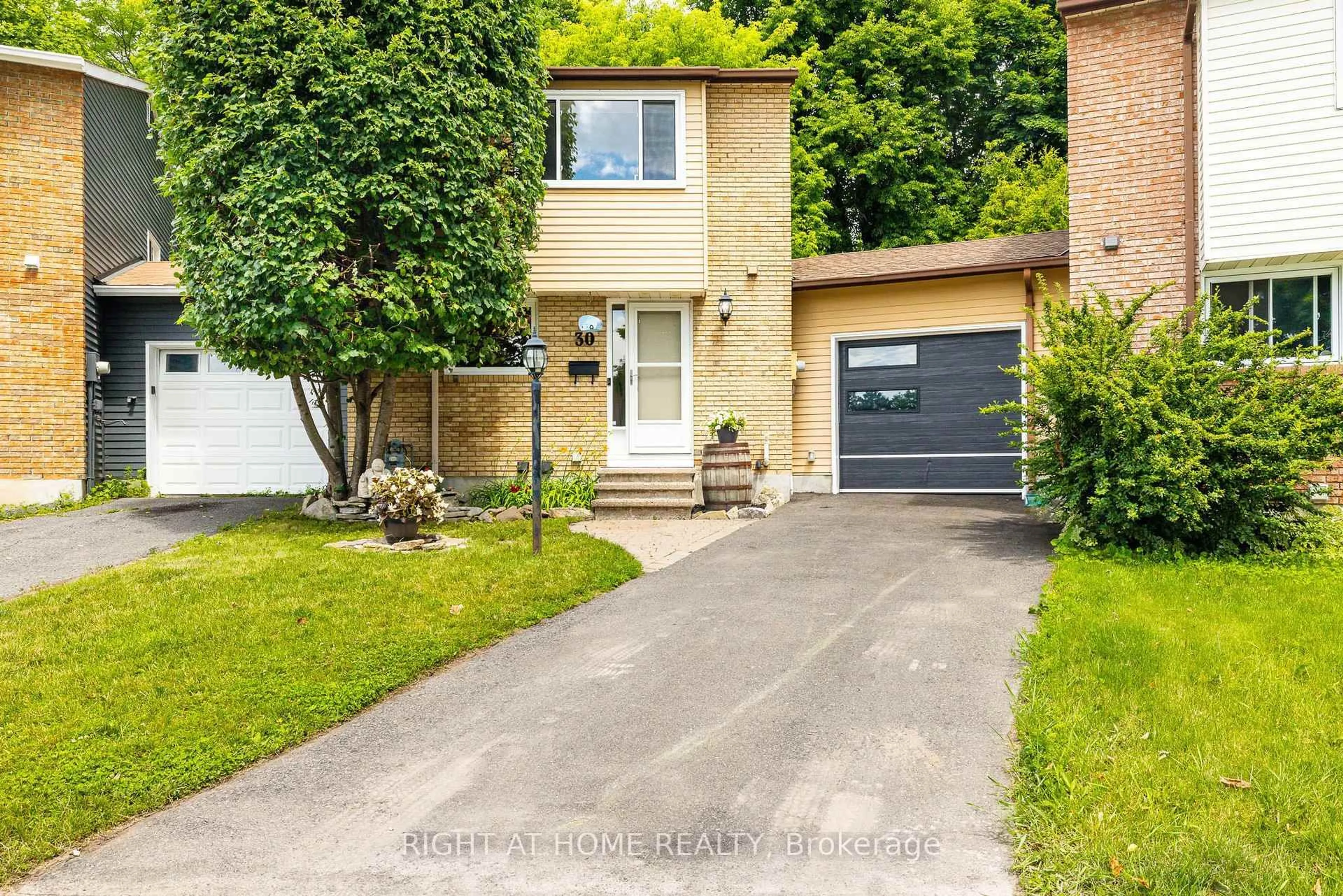 Unknown for 30 Berkshire Way, Barrhaven Ontario K2J 2B2