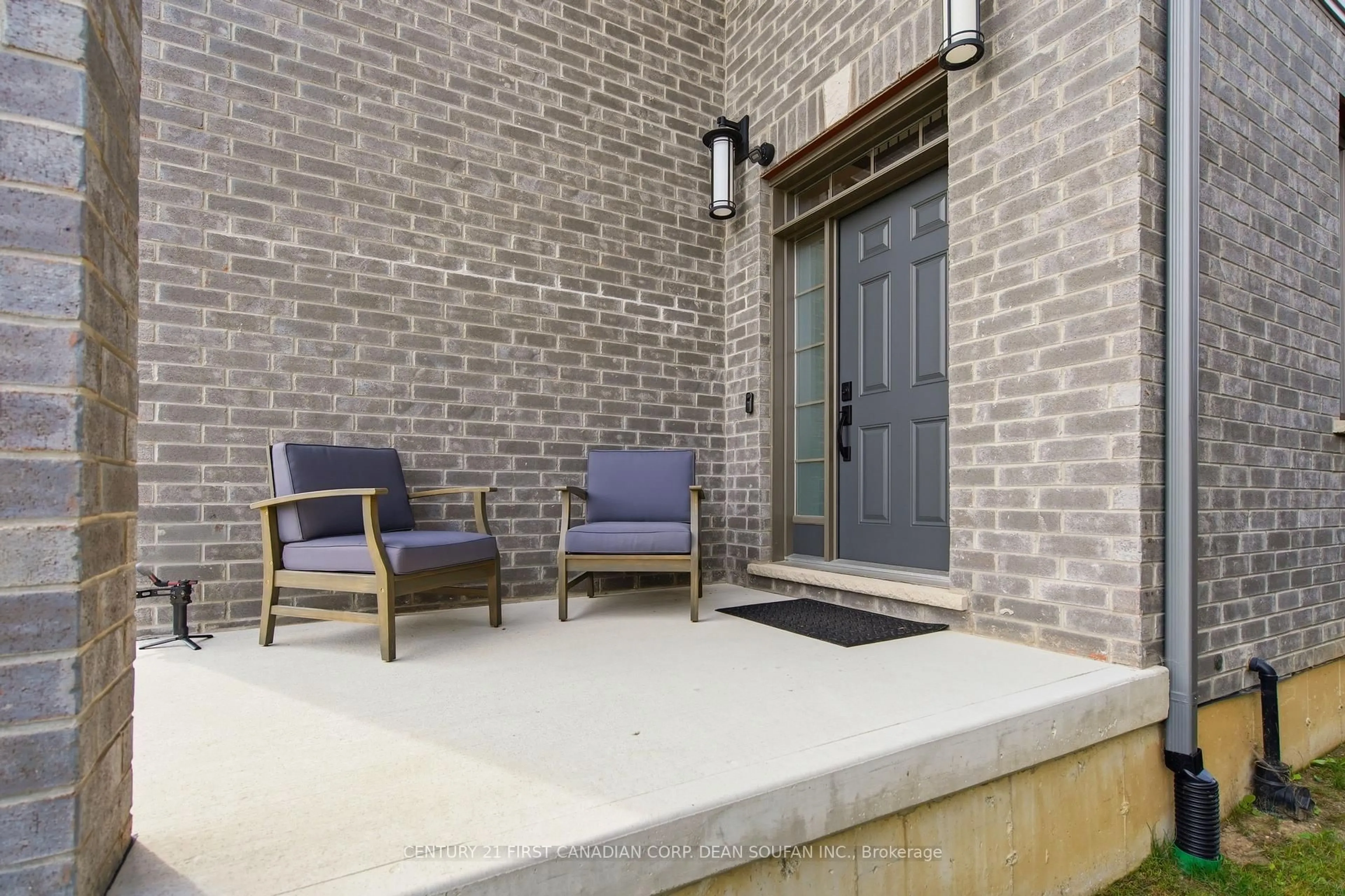Patio, street for 3160 Frieda Way, London North Ontario N6G 0Y2