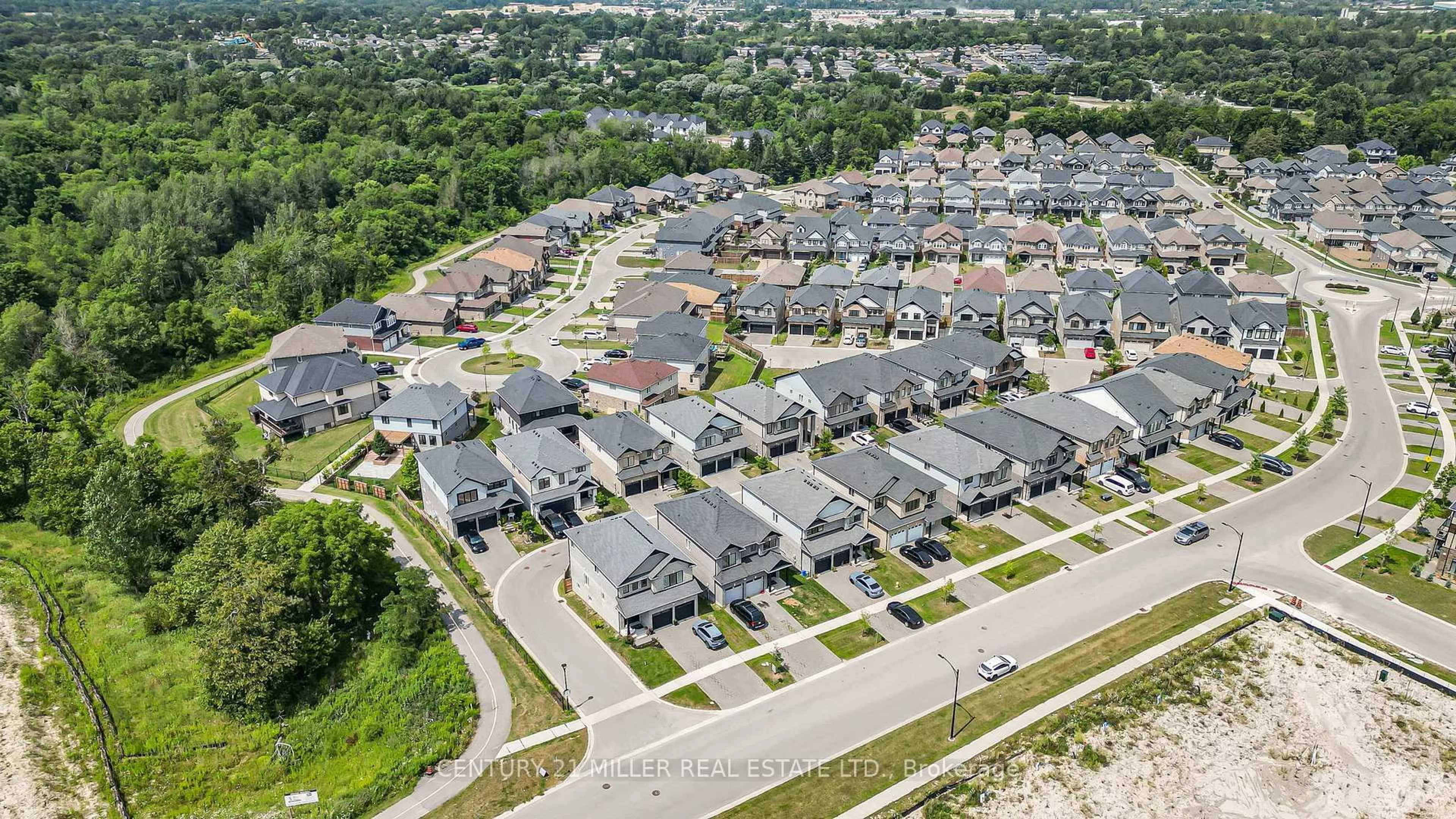 A pic from outside/outdoor area/front of a property/back of a property/a pic from drone, street for 2619 Sheffield Blvd #33, London South Ontario N6M 0G4
