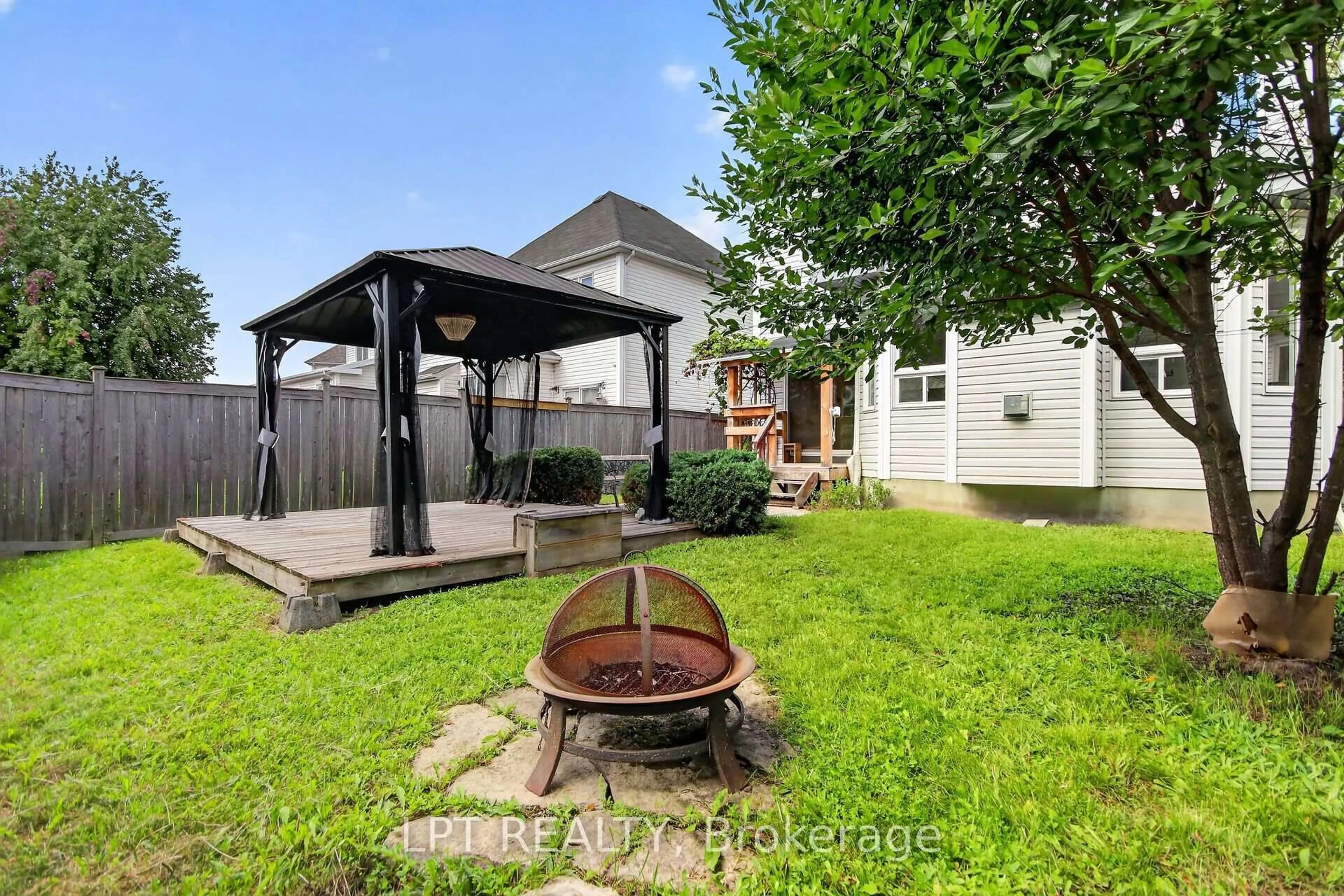 Patio, street for 97 Black Bear Way, Stittsville Ontario K2S 2G6